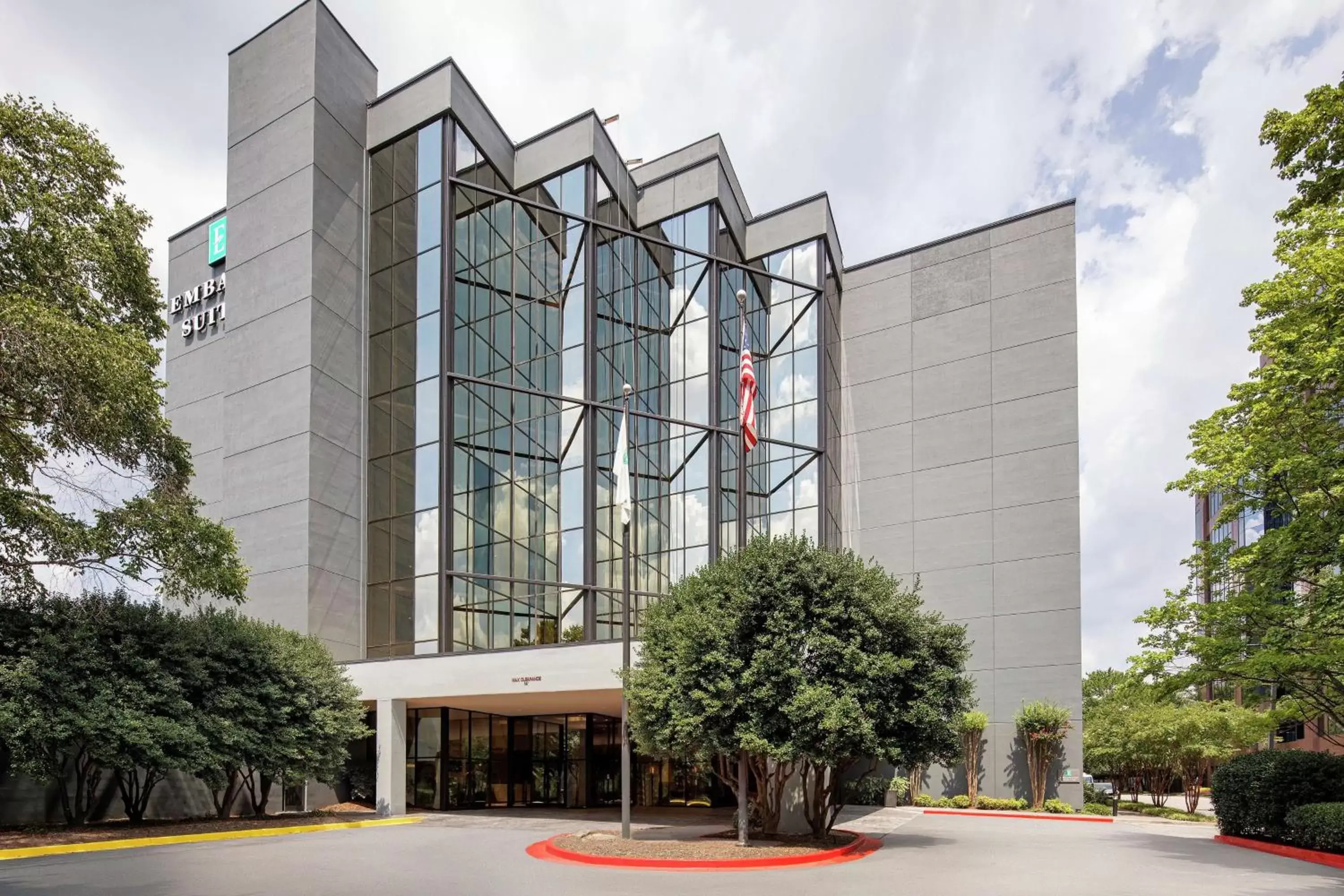 Property Building in Embassy Suites by Hilton Atlanta Perimeter Center