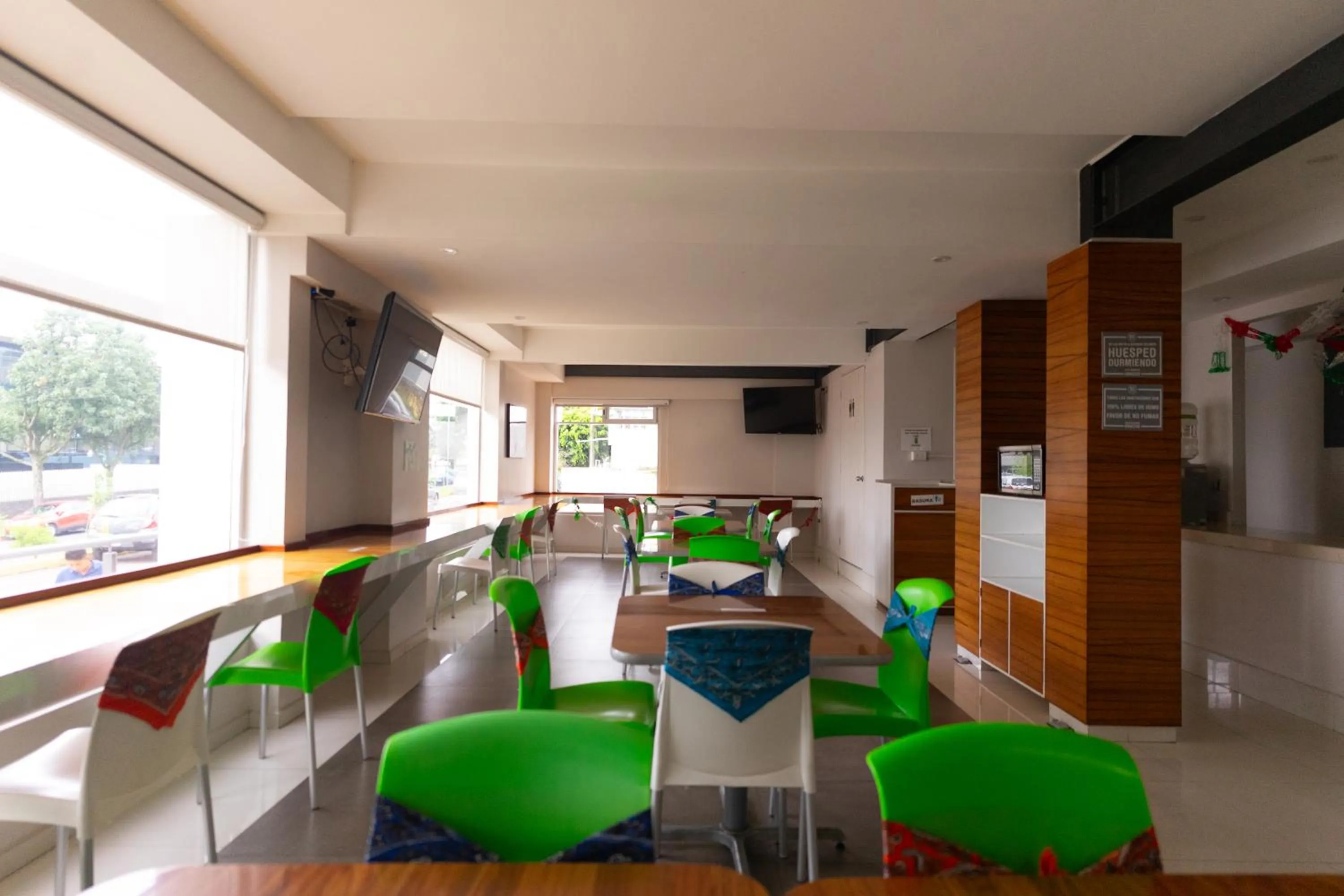 Dining area in SC HOTEL