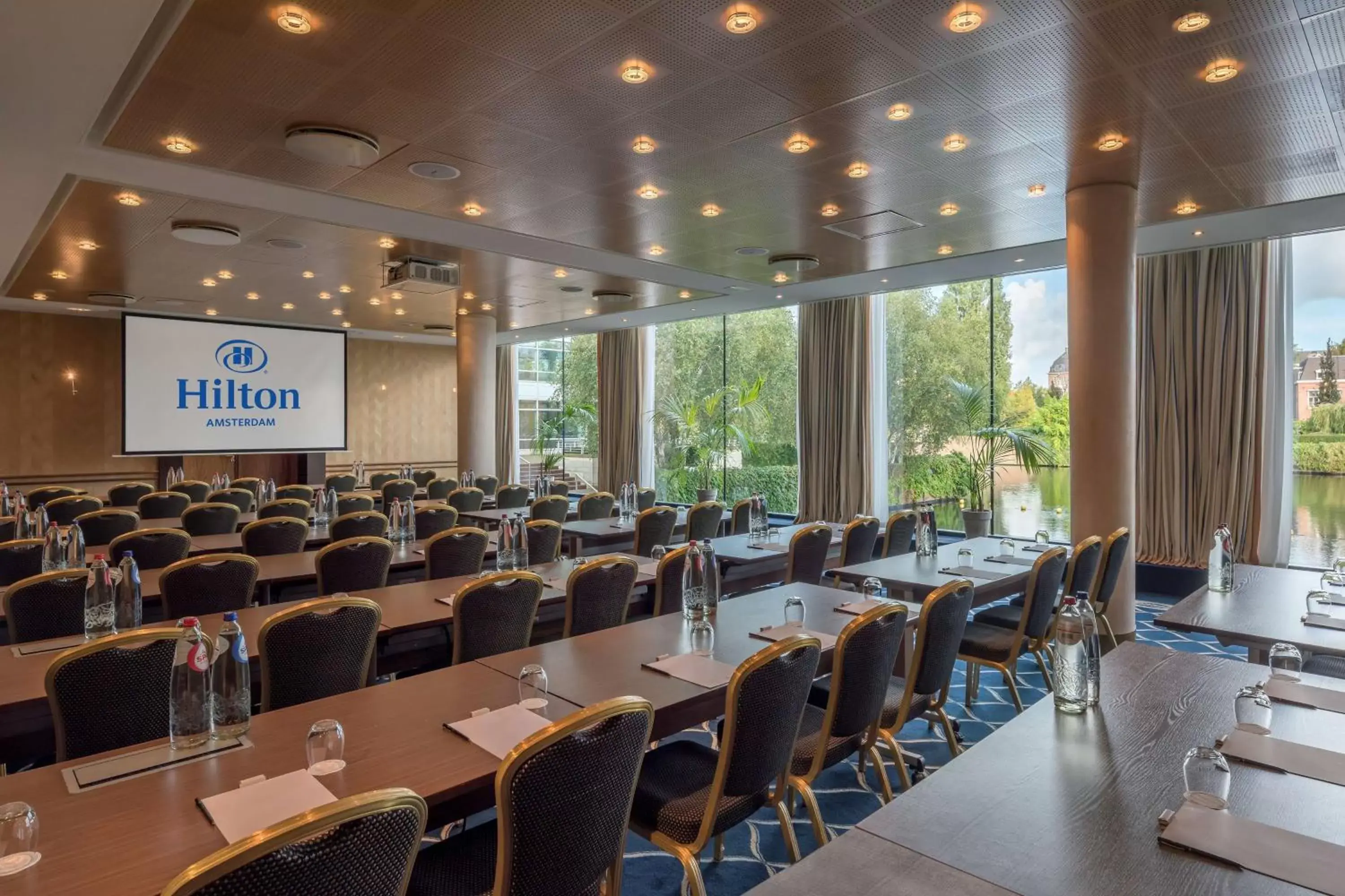 Meeting/conference room in Hilton Amsterdam