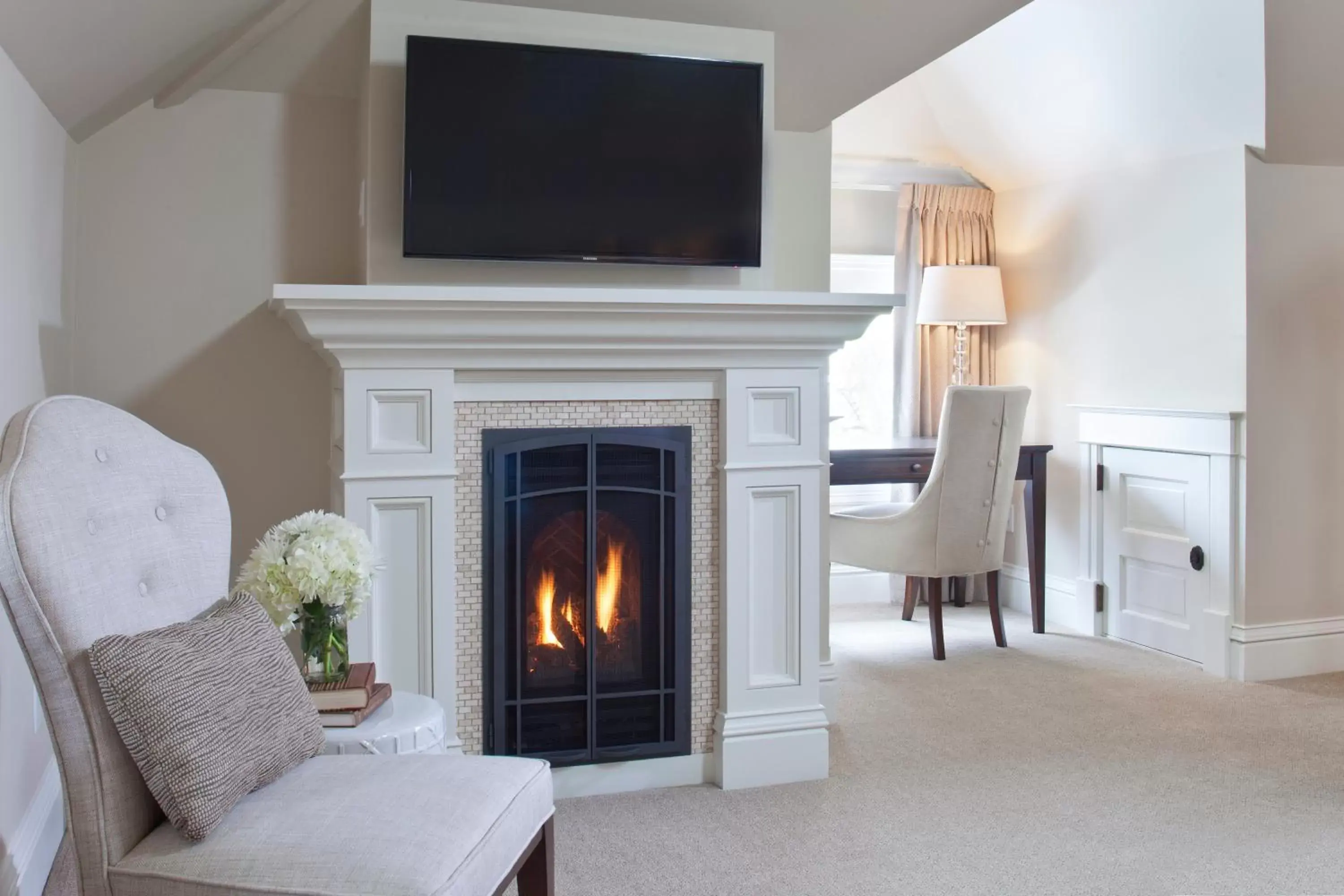 Seating area, TV/Entertainment Center in Edwards House