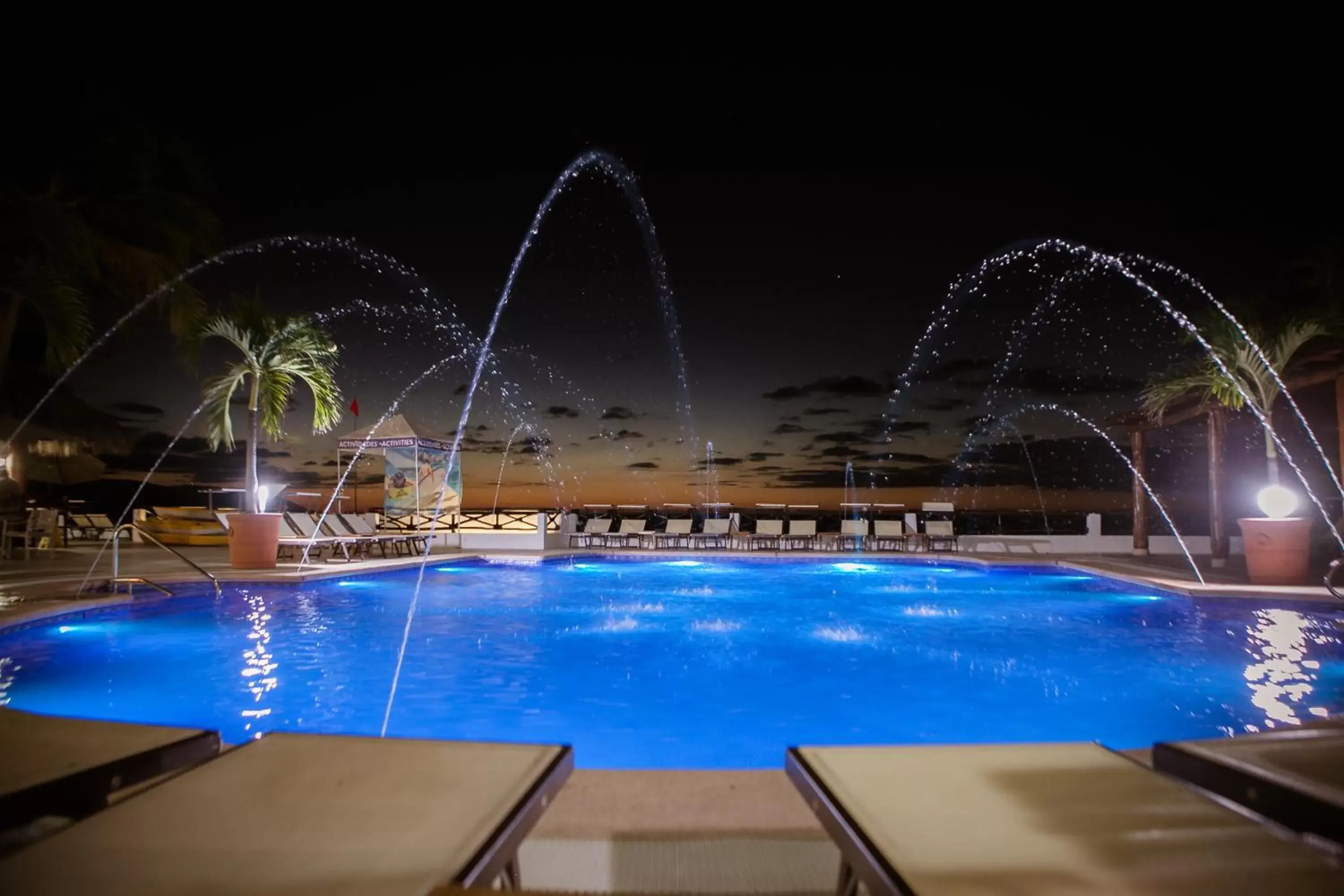 Swimming Pool in Costa Sur Resort & Spa