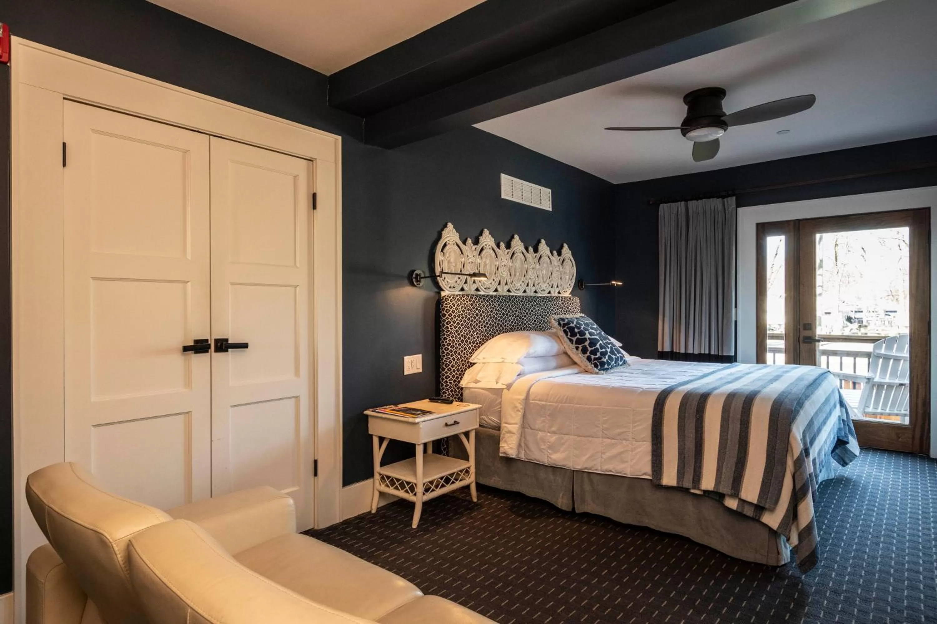 Photo of the whole room, Bed in Hotel Broad Ripple