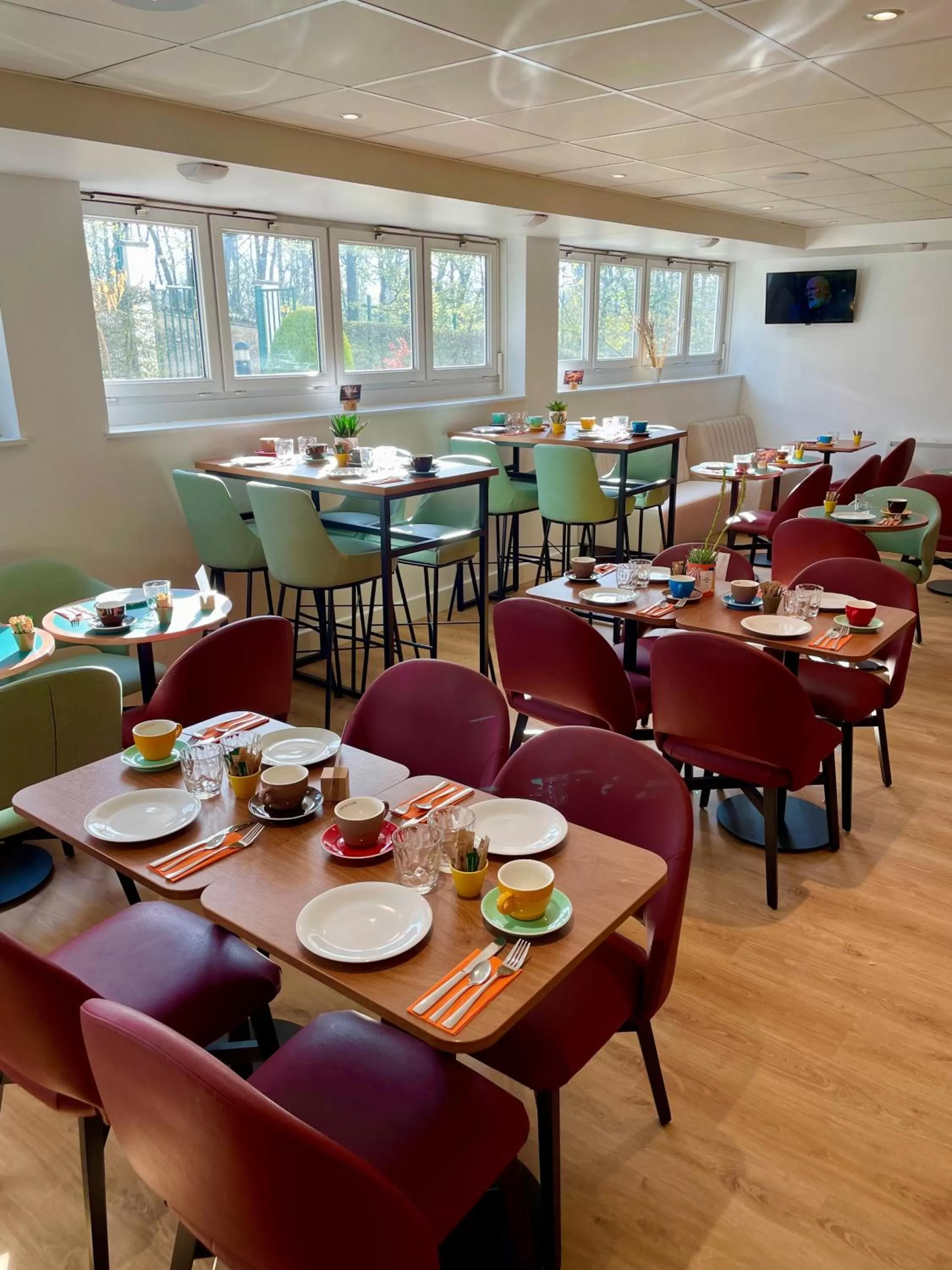 Breakfast in Residhome Paris Saclay " Bures sur Yvette "