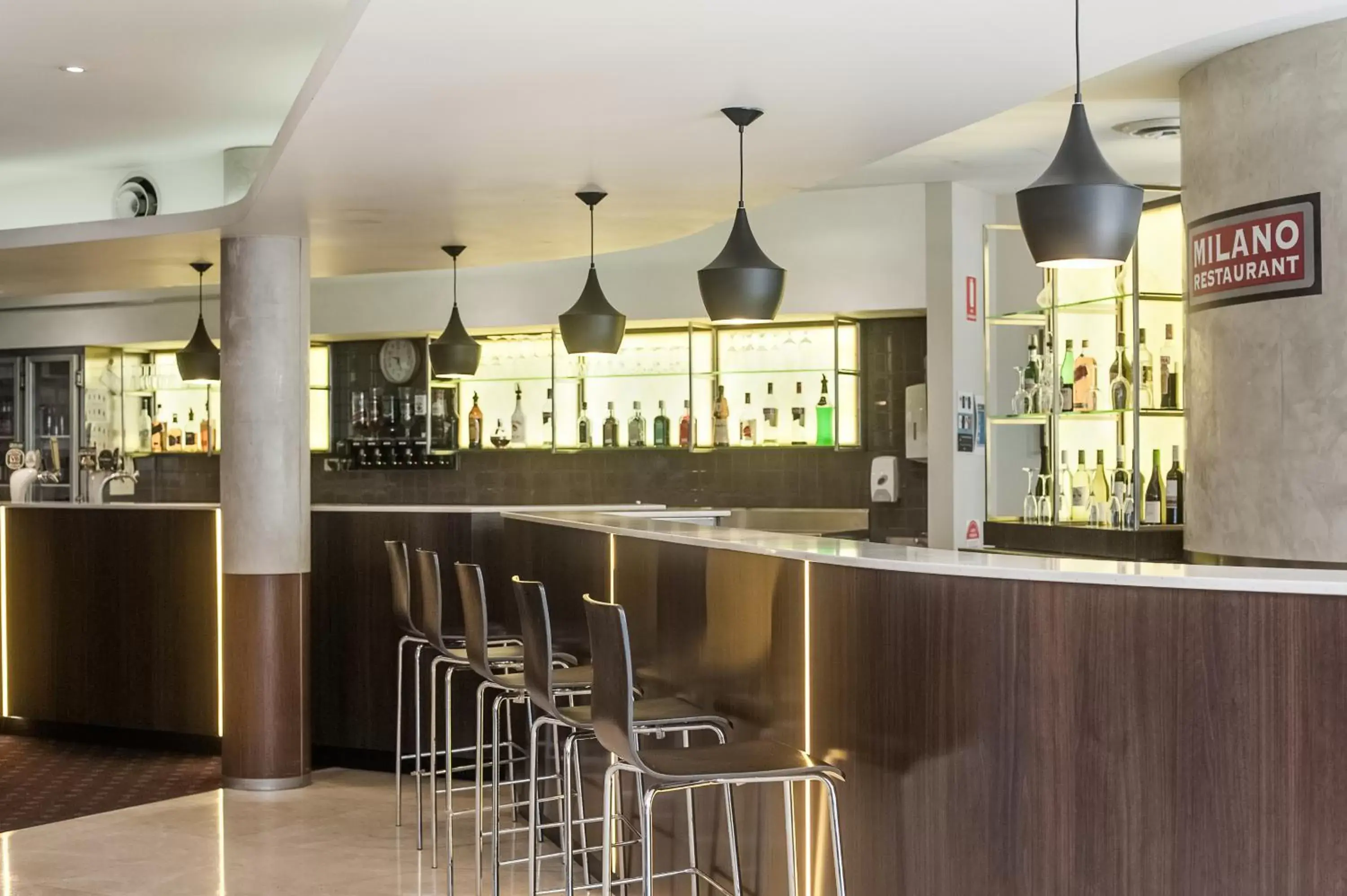 Lounge or bar, Lounge/Bar in Ramada Hotel & Suites by Wyndham Cabramatta