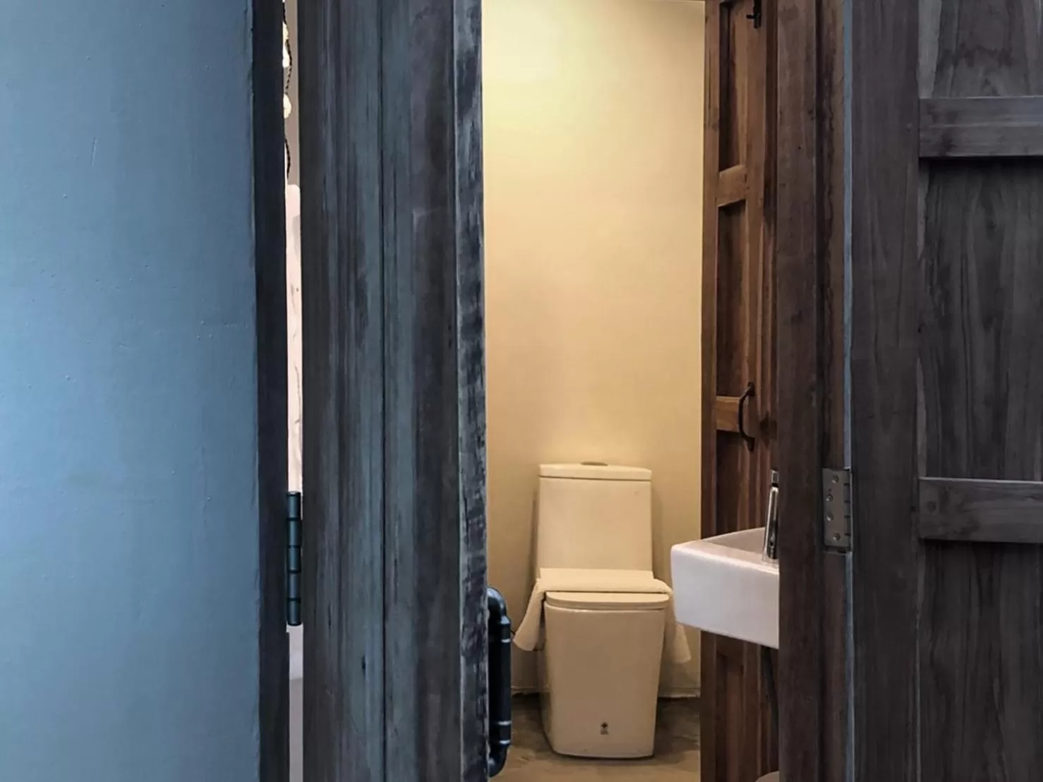 Bathroom in Doowall Hotel