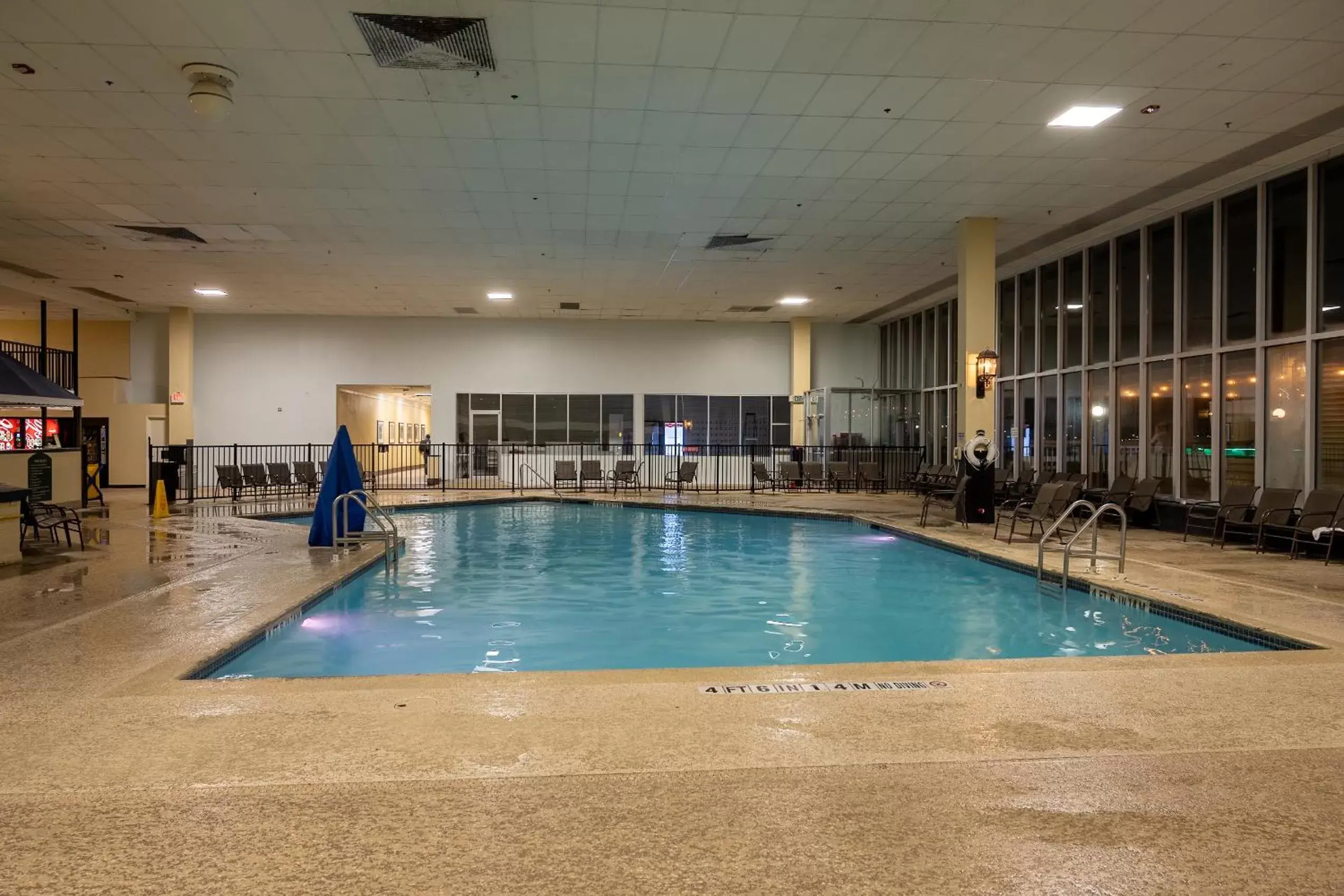 Swimming Pool in Emerald Beach Hotel Corpus Christi