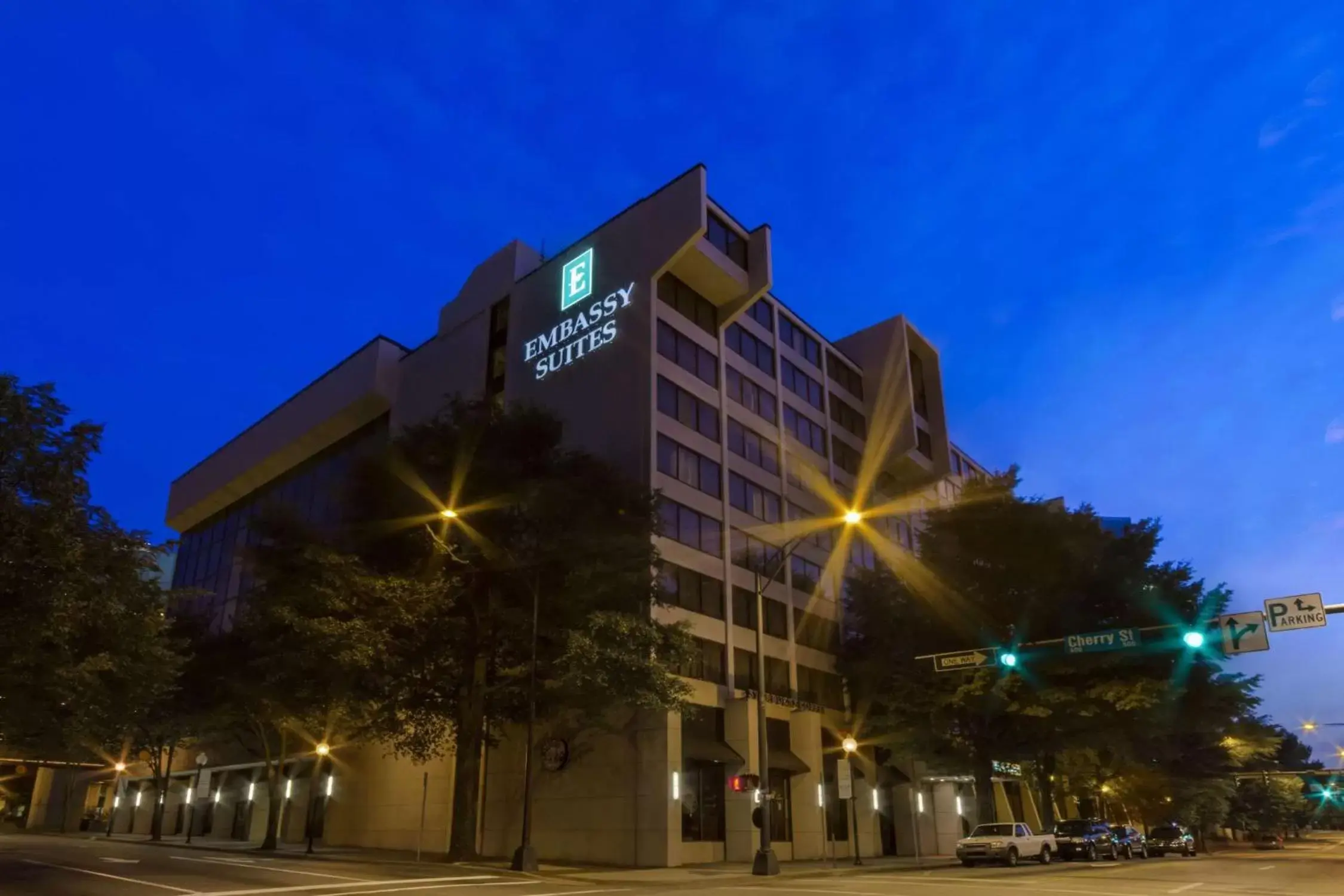 Property Building in Embassy Suites Winston-Salem