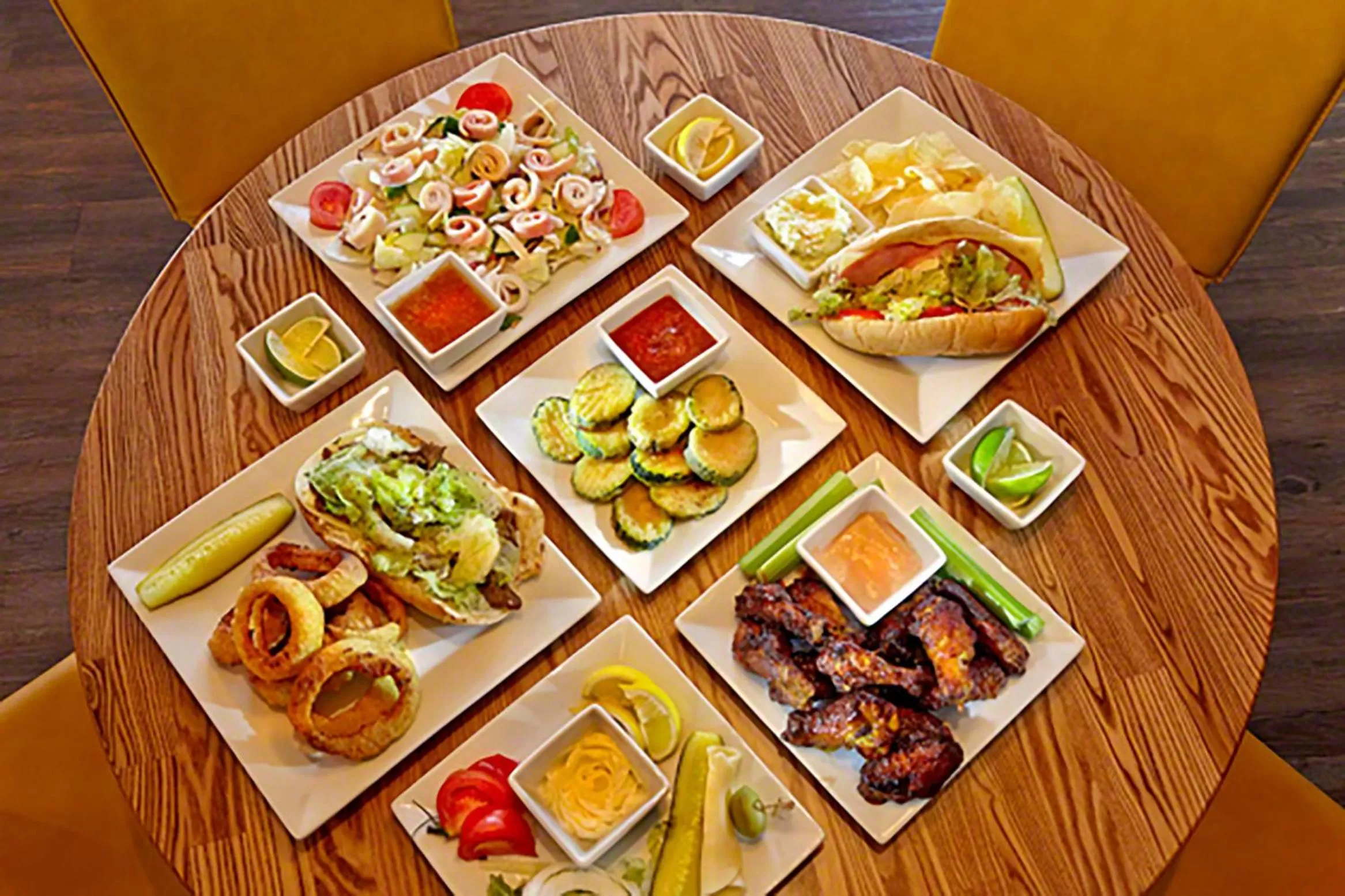 Food and drinks in Scholar Morgantown, Tapestry Collection by Hilton