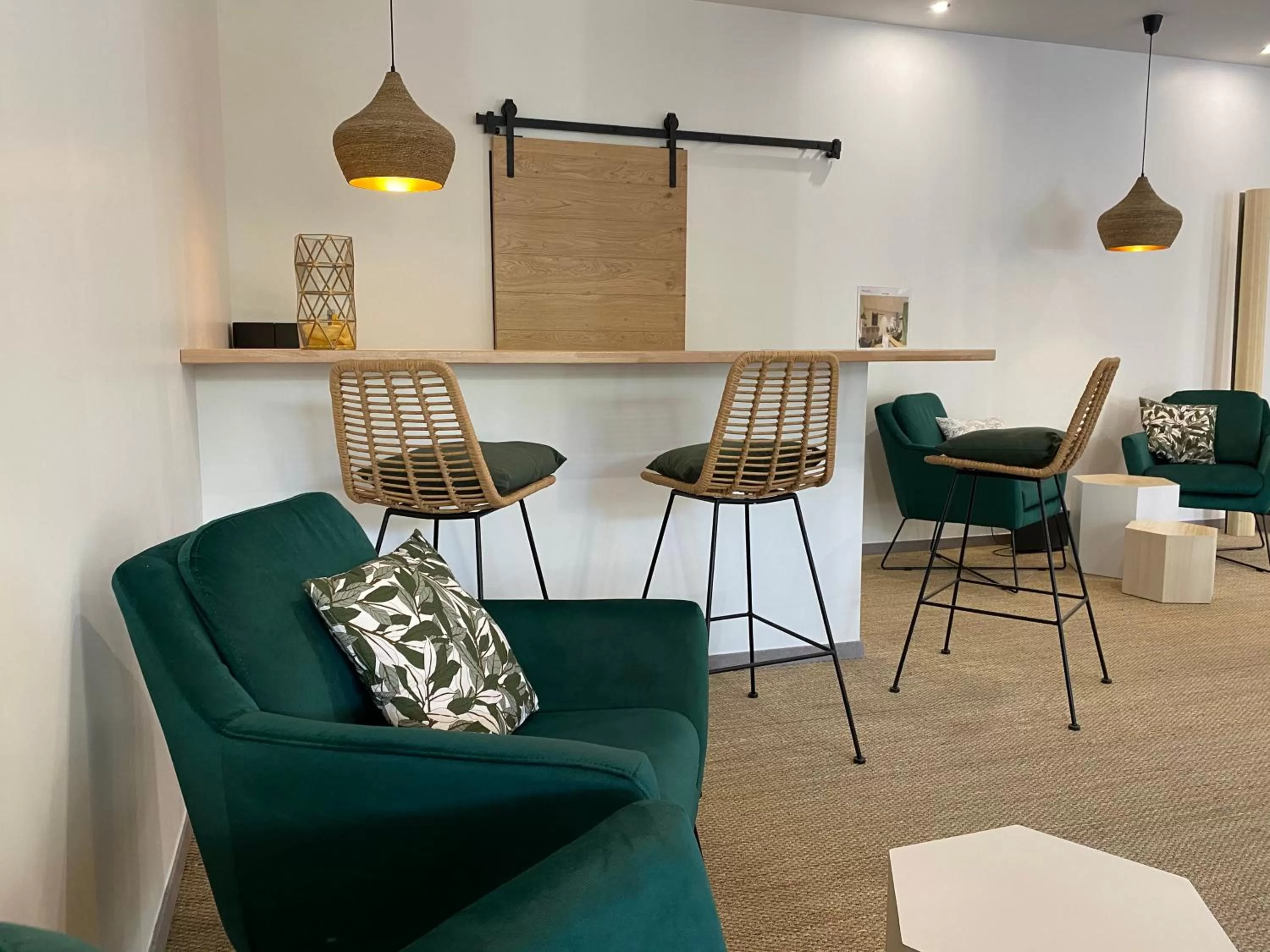 Living room, Seating Area in Cit'Hotel Limoges Centre - Lion d'or