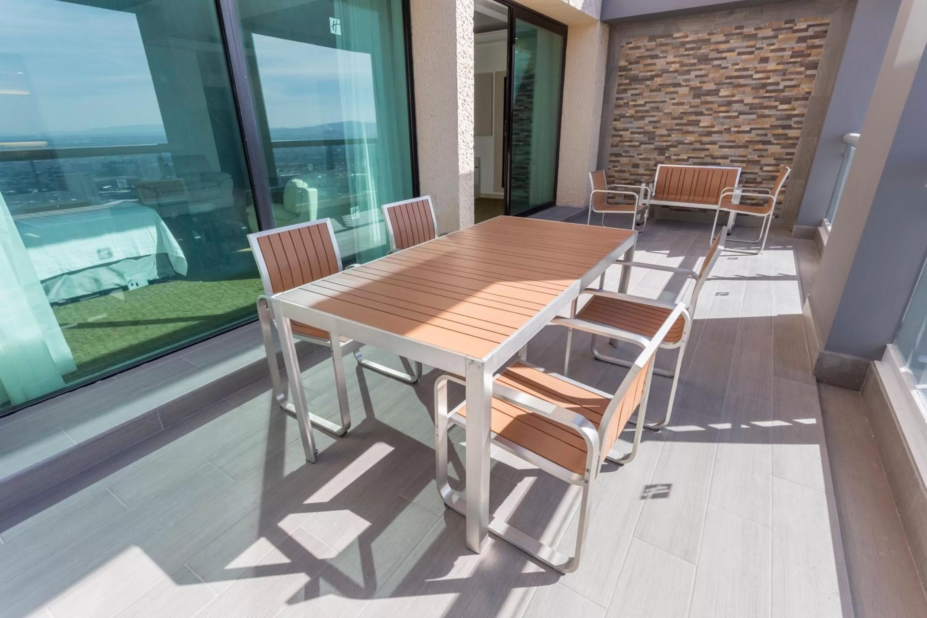 Photo of the whole room in Holiday Inn Queretaro Zona Diamante by IHG