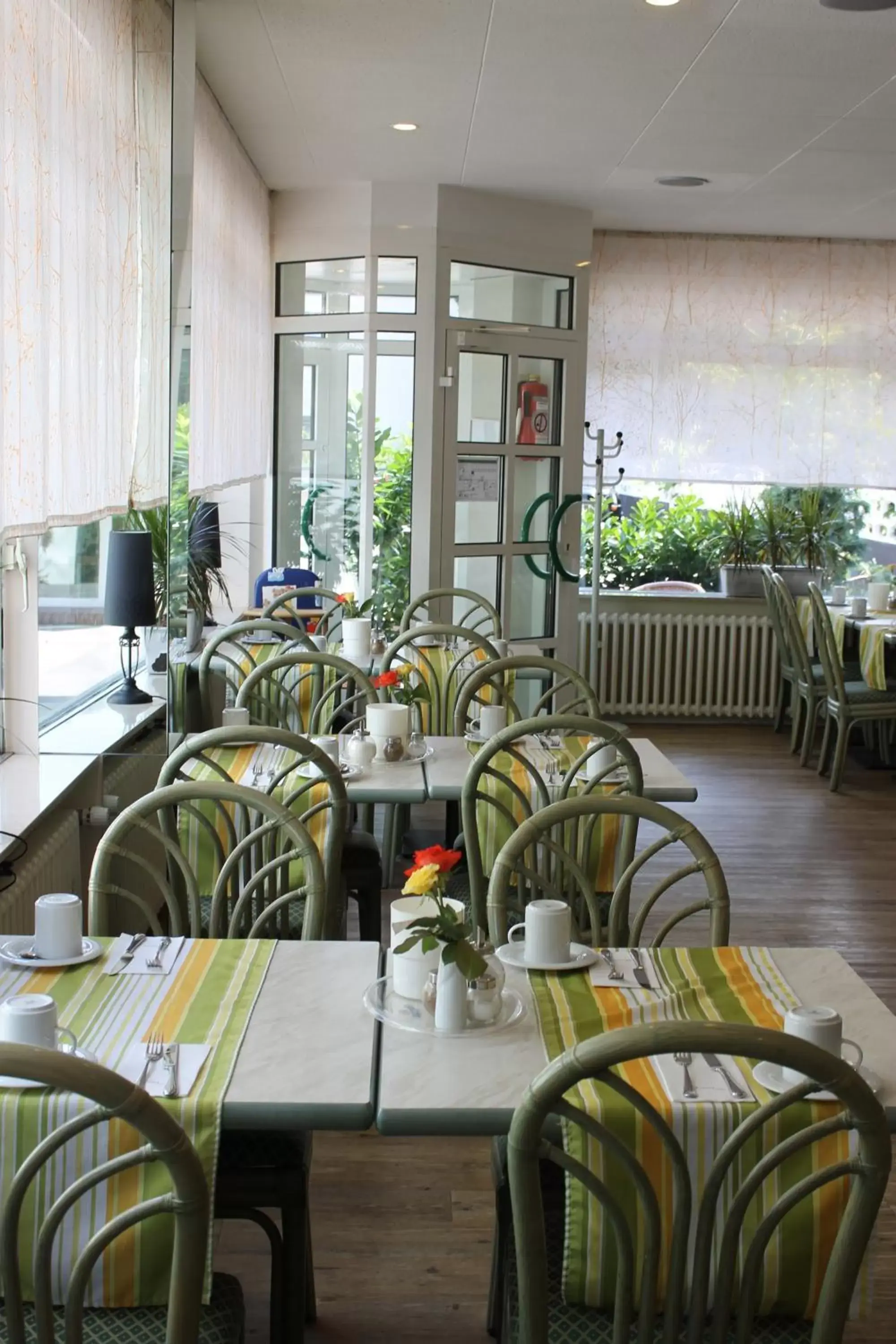 Restaurant/Places to Eat in Motel Frankfurt