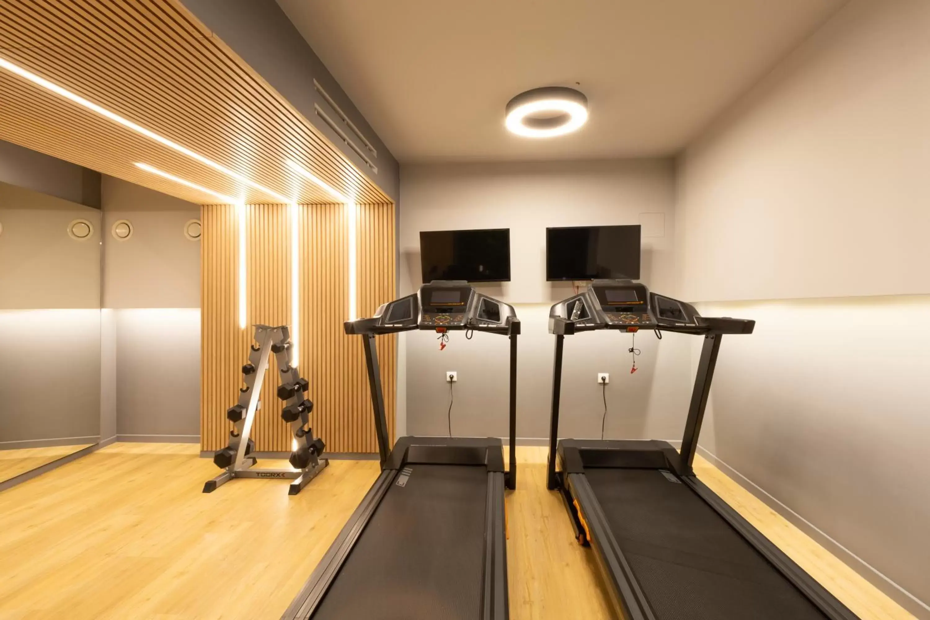 TV and multimedia, Fitness Center/Facilities in LUX&EASY Acropolis Suites