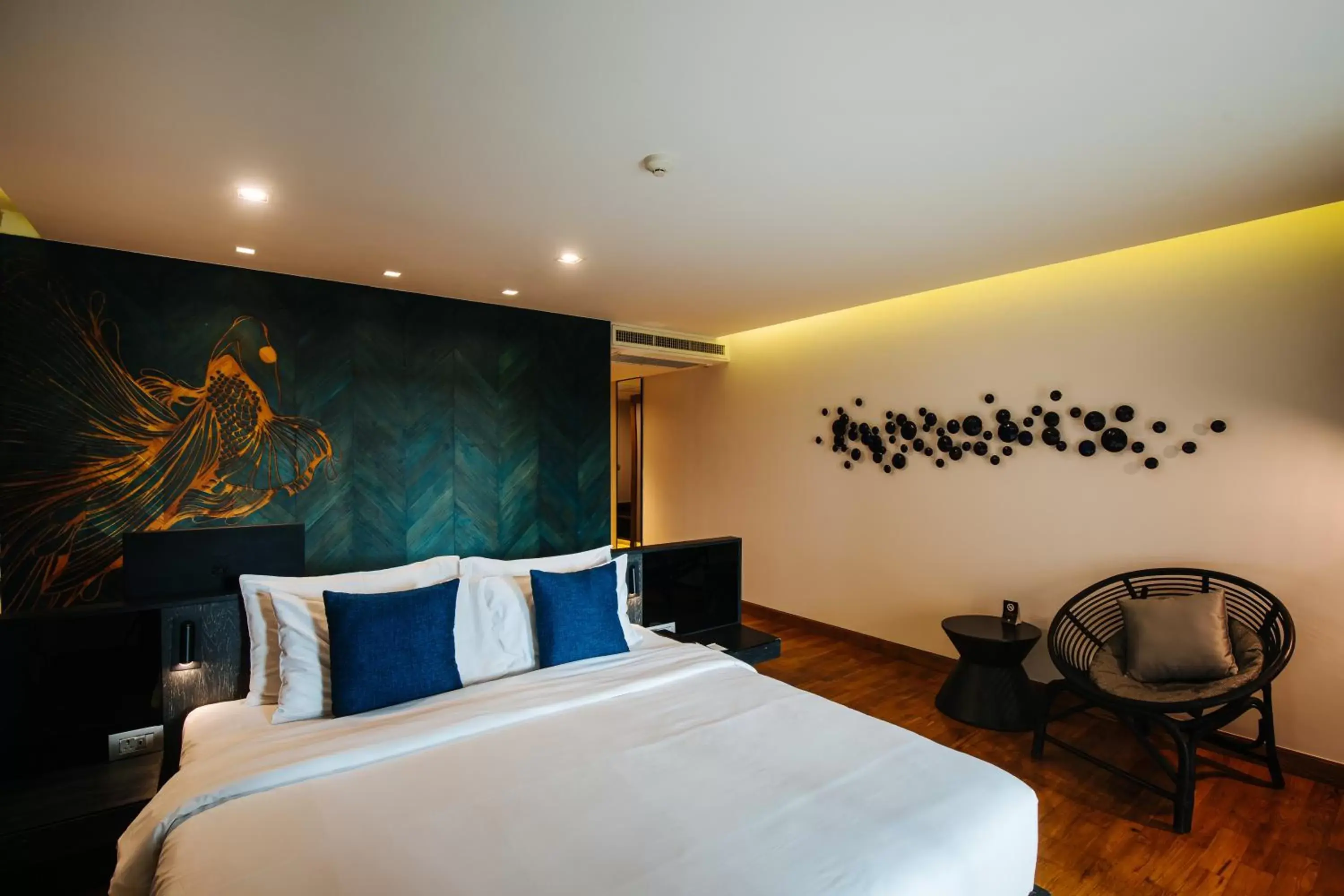 Bedroom, Bed in Cross Chiang Mai Riverside - formerly X2 Chiang Mai Riverside