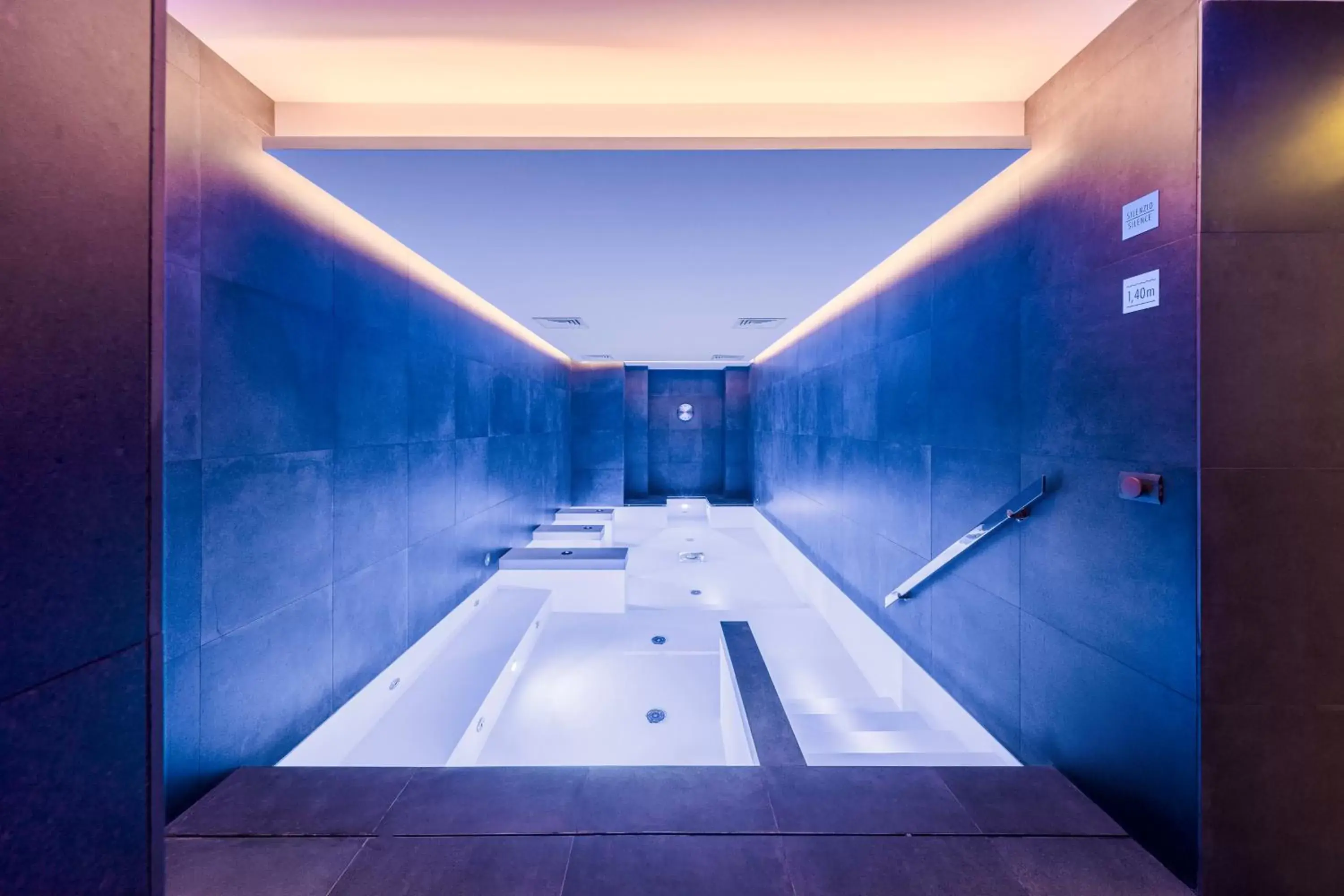 Spa and wellness centre/facilities in LHP Napoli Palace & SPA