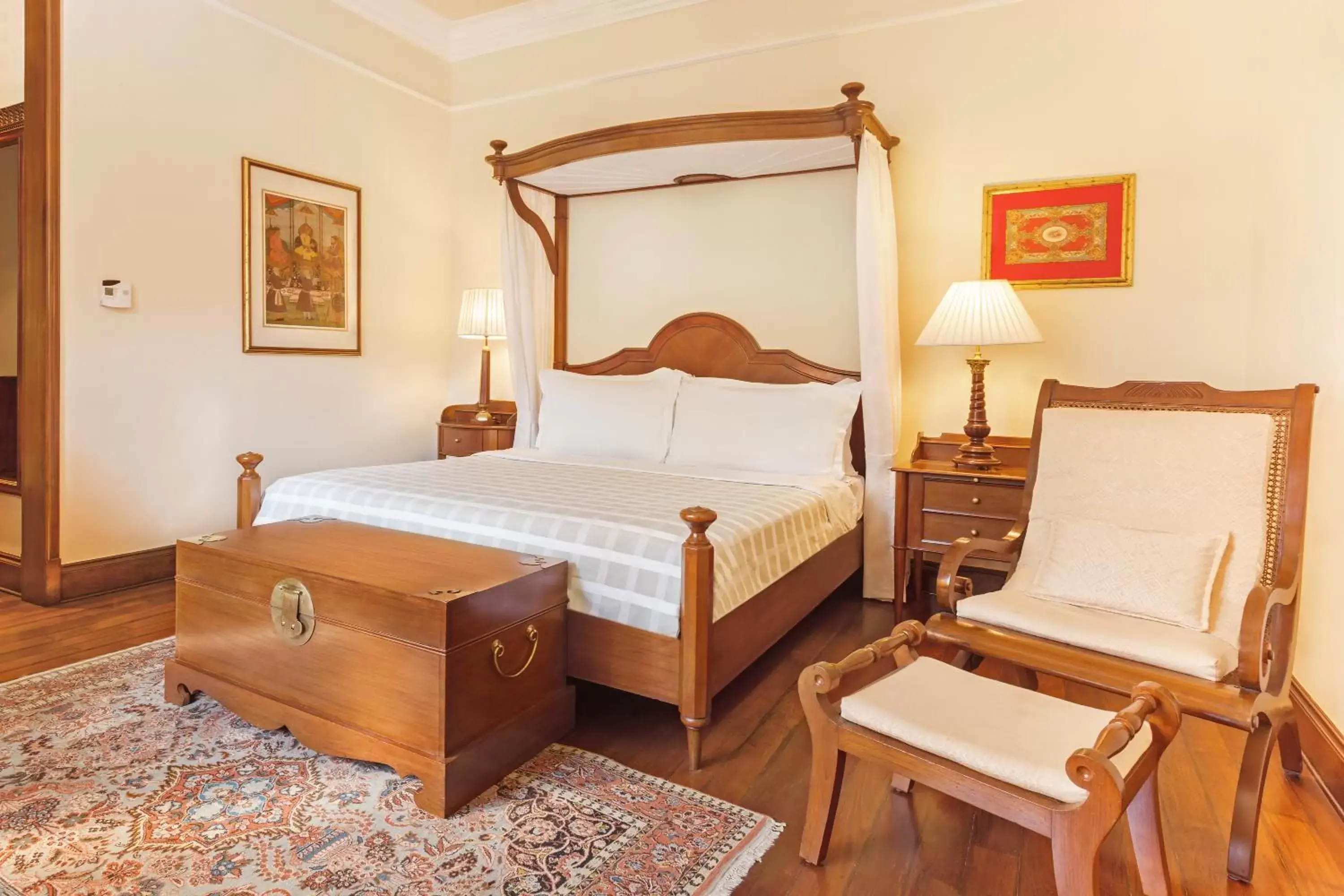 Luxury Suite With Two Way Airport Transfers in The Oberoi Grand Kolkata Luxury Suite With Two Way Airport Transfers in The Oberoi Grand Kolkata