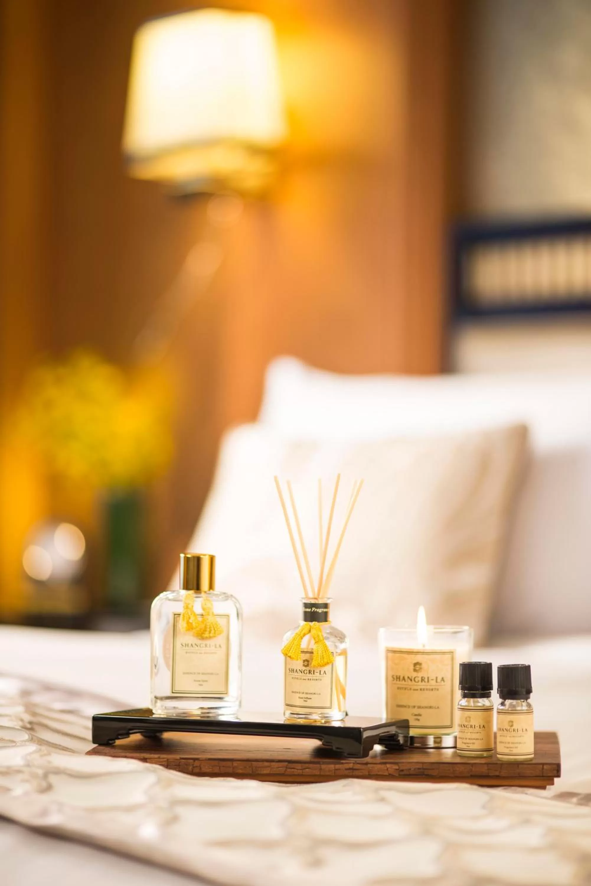 Decorative detail, Bed in Shangri-La Far Eastern, Taipei