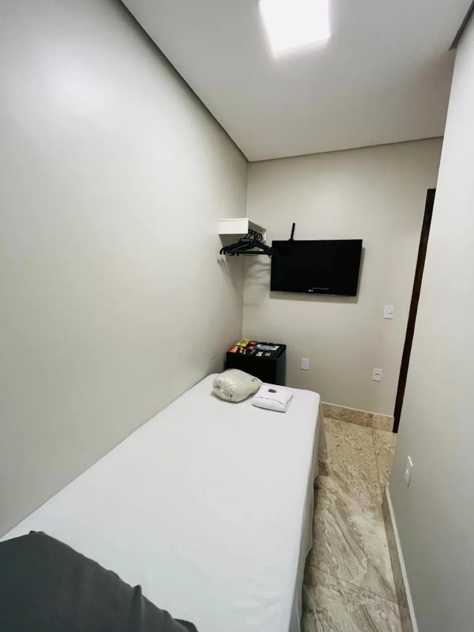 TV/Entertainment Center in Riacho Hotel