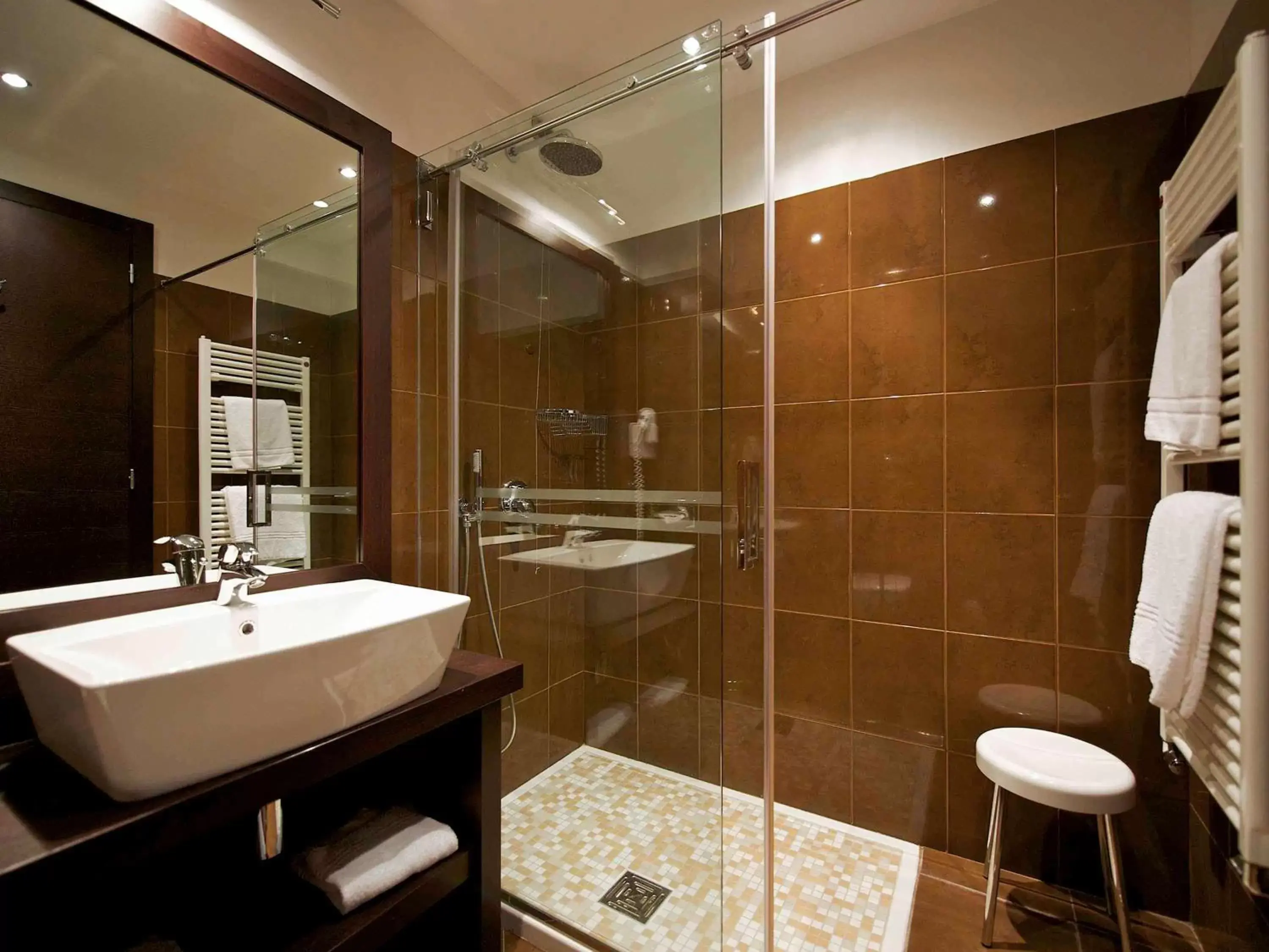 On site, Bathroom in Mercure Bergamo Aeroporto