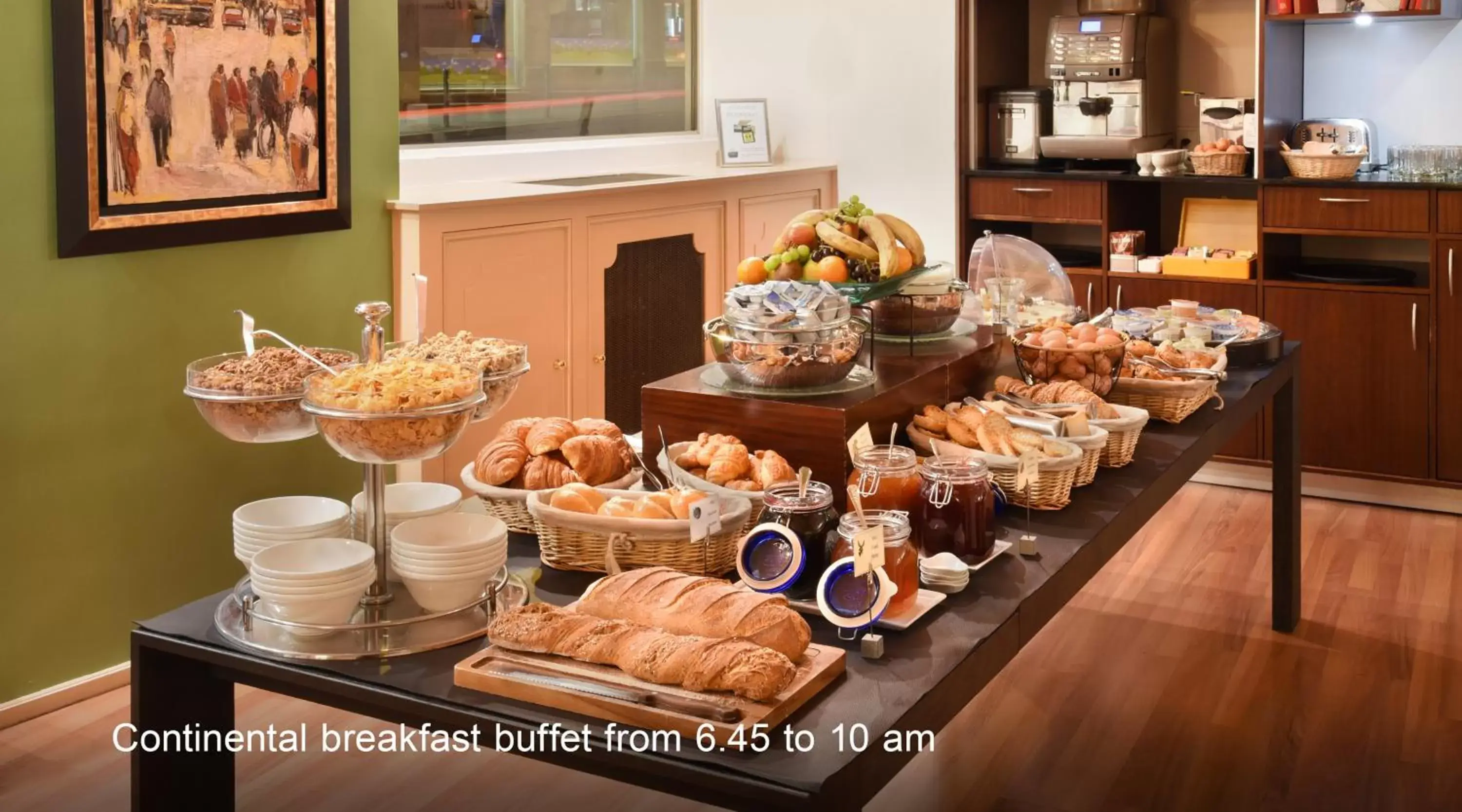 Buffet breakfast in Hotel International & Terminus