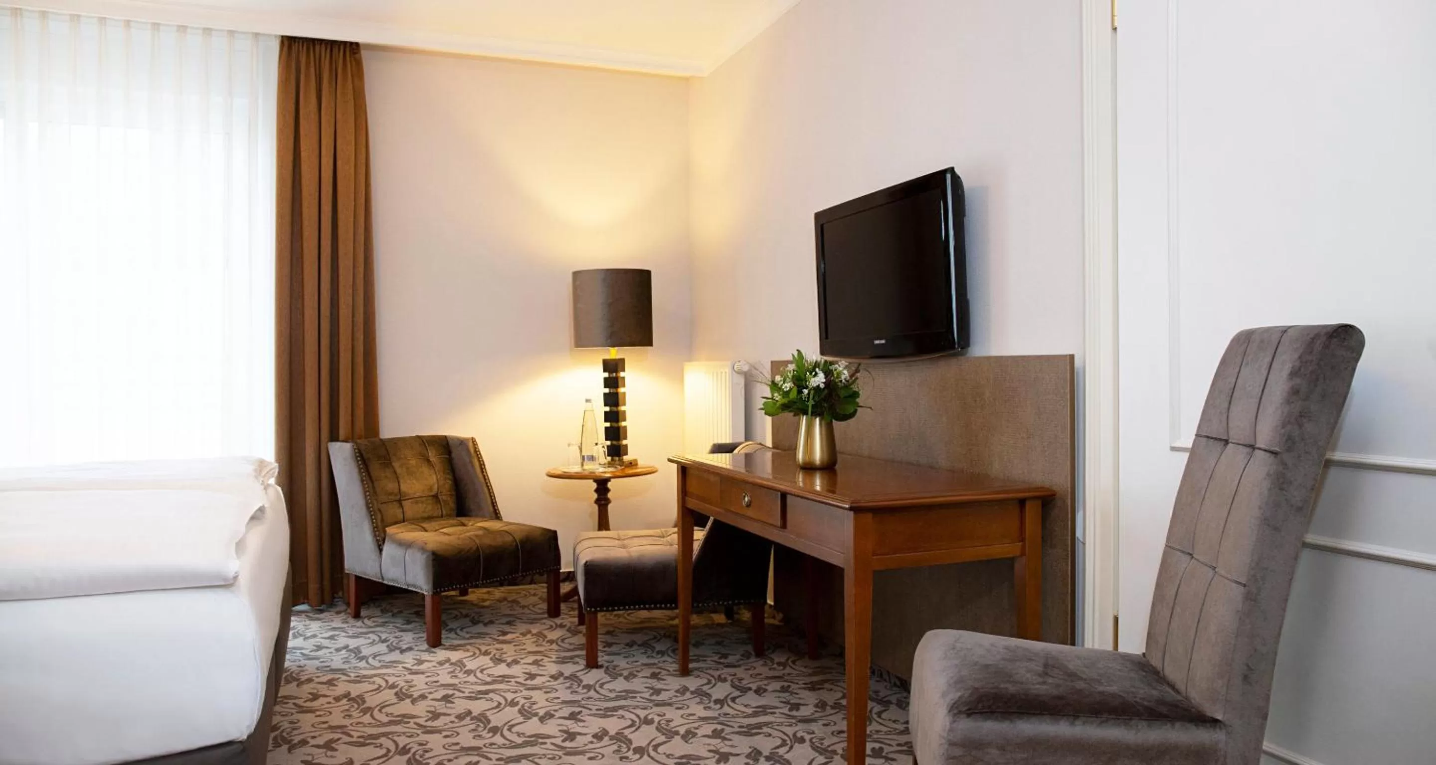 TV and multimedia in Victor's Residenz-Hotel Leipzig