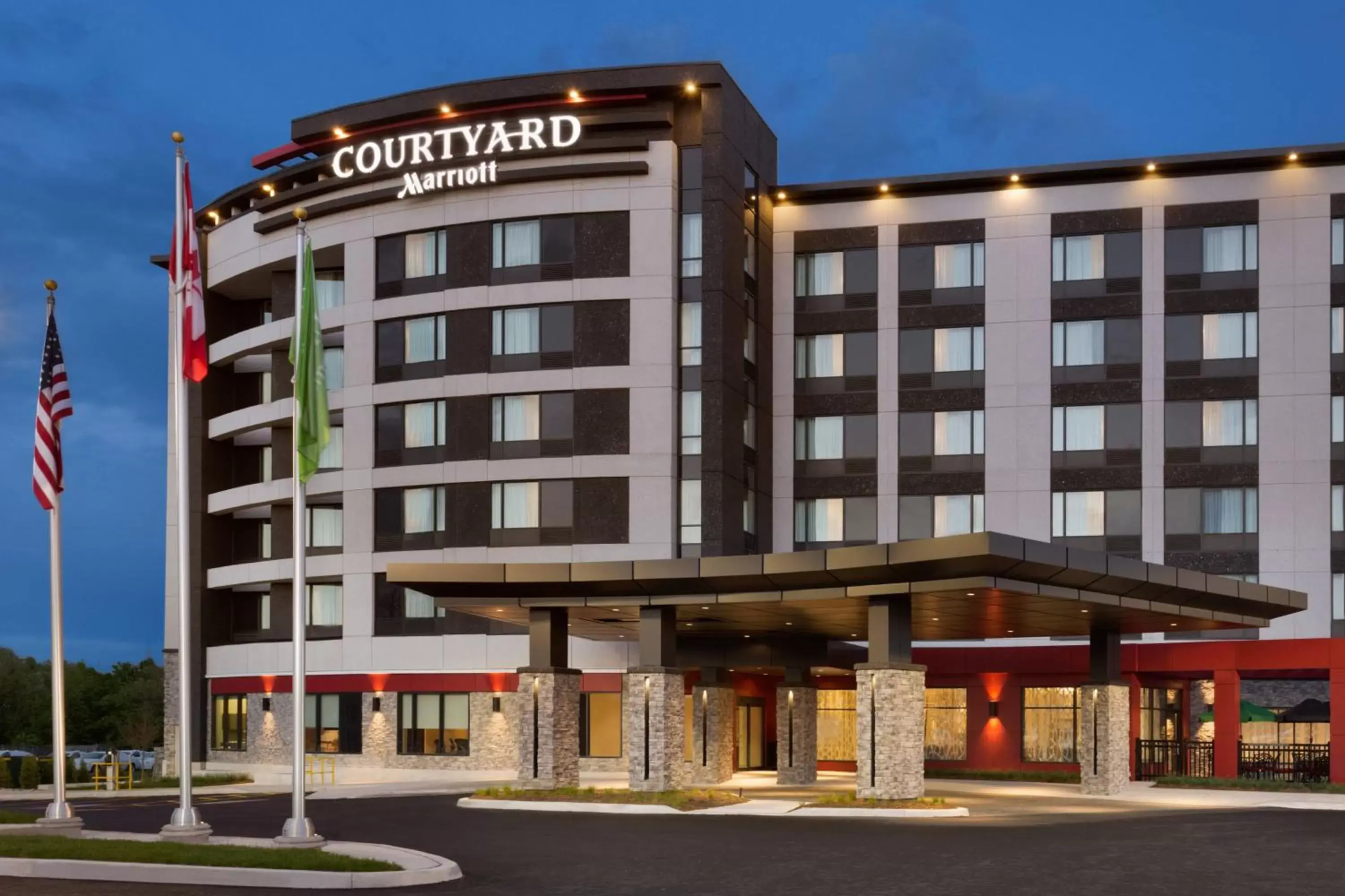 Property Building in Courtyard by Marriott Toronto Mississauga/West