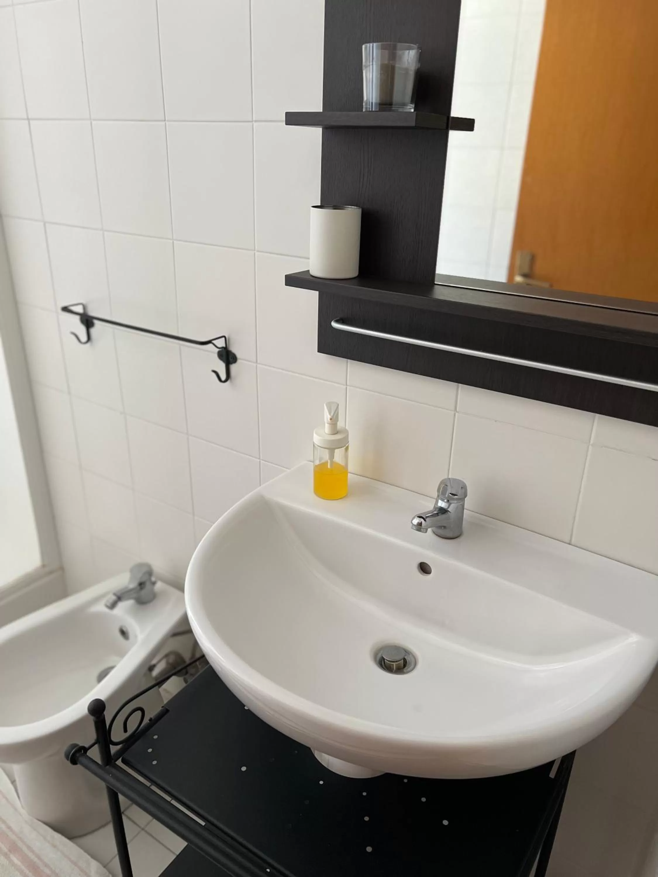 Bathroom in The Artists