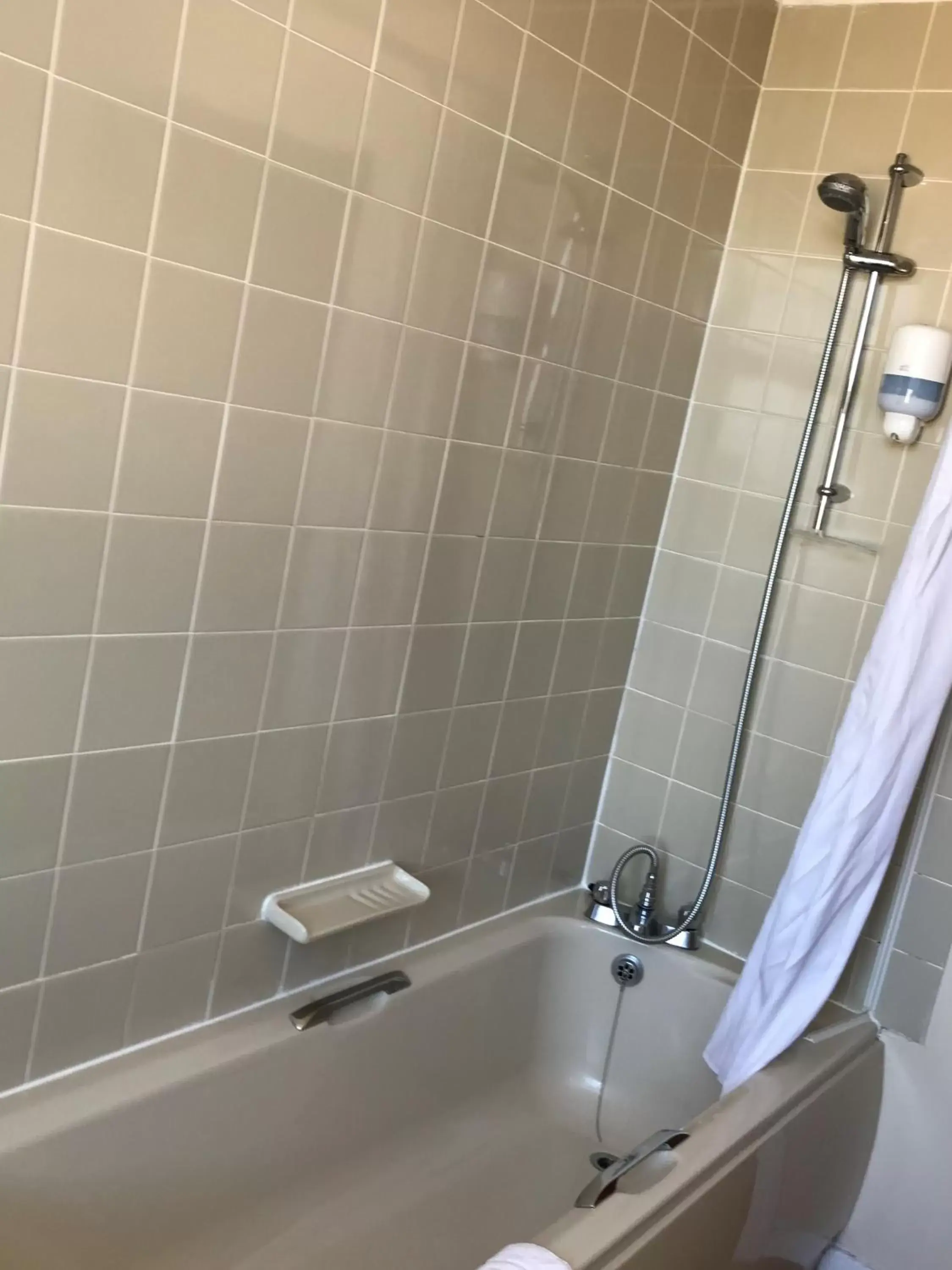 Shower, Bathroom in Stotfield Hotel