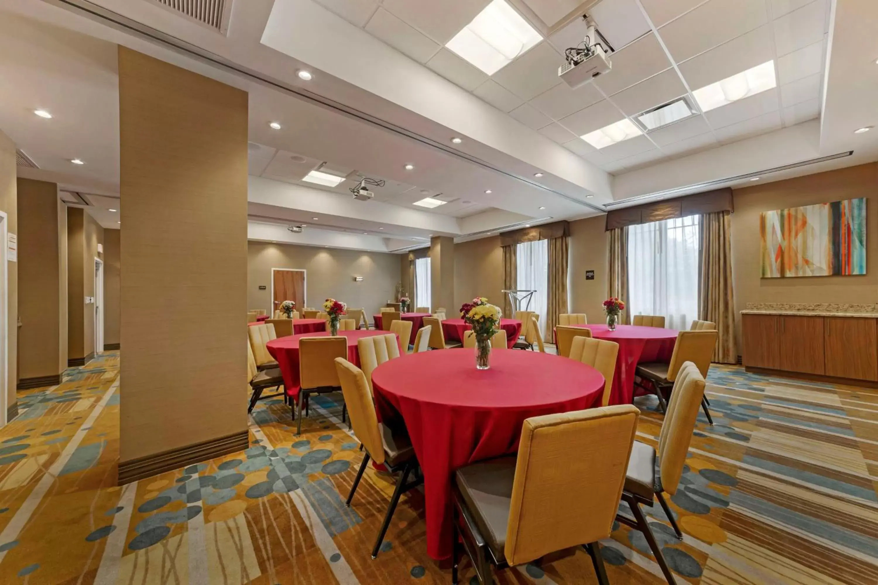 Meeting/conference room, Restaurant/Places to Eat in Best Western Plus Miami Executive Airport Hotel and Suites