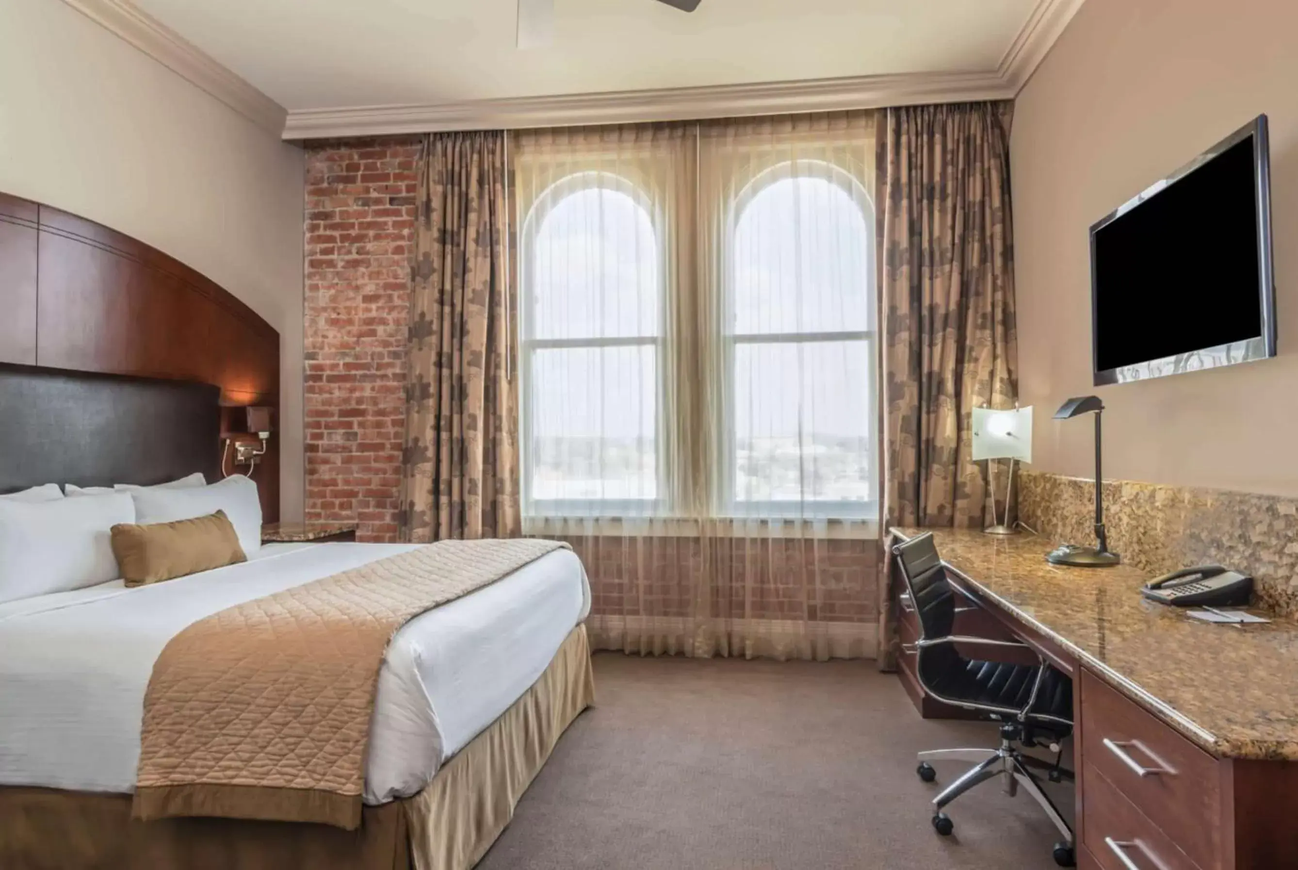 Photo of the whole room, Bed in The Mining Exchange A Wyndham Grand Hotel & Spa