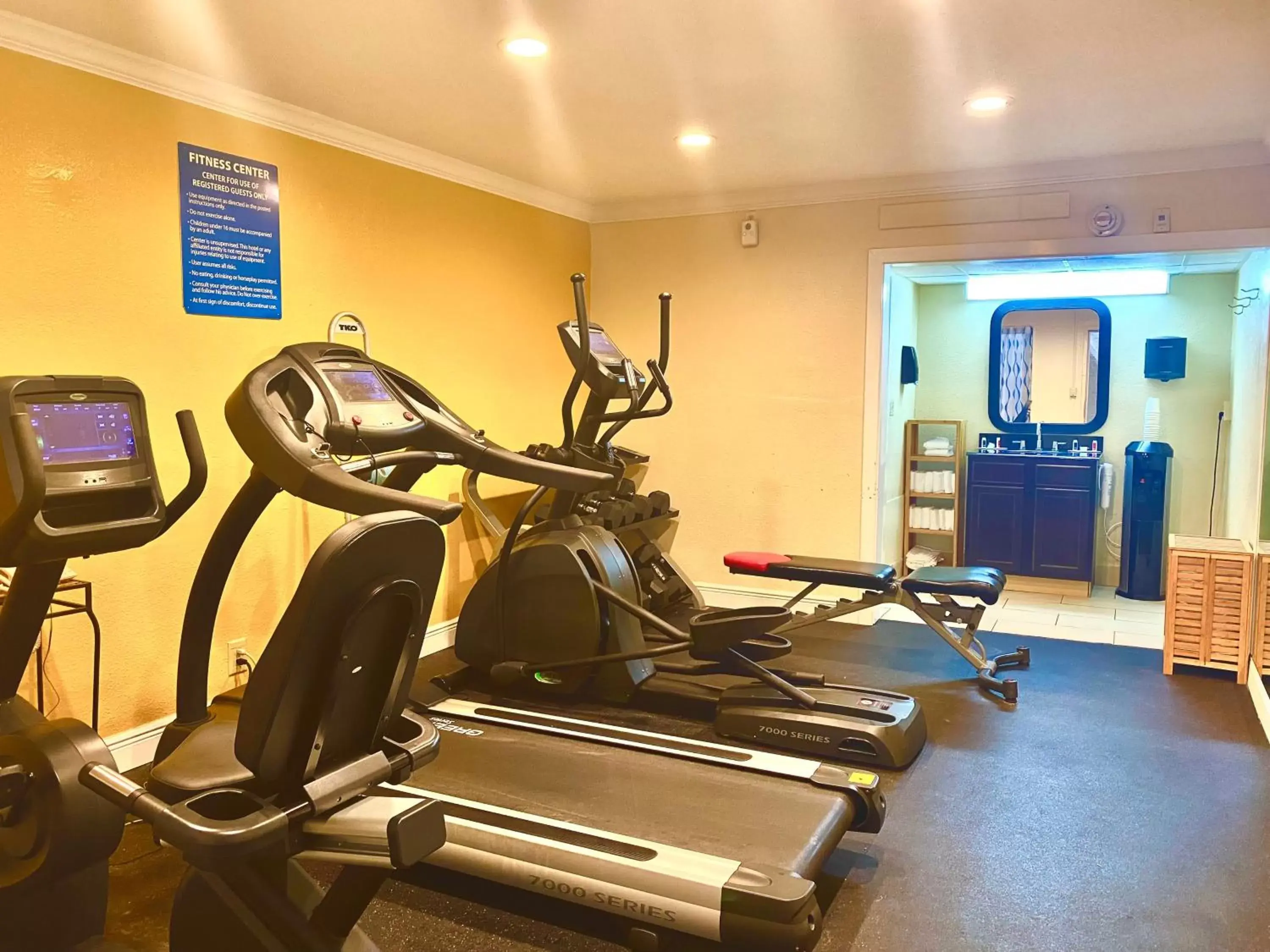 Sports, Fitness Center/Facilities in Days Inn by Wyndham Pensacola - Historic Downtown