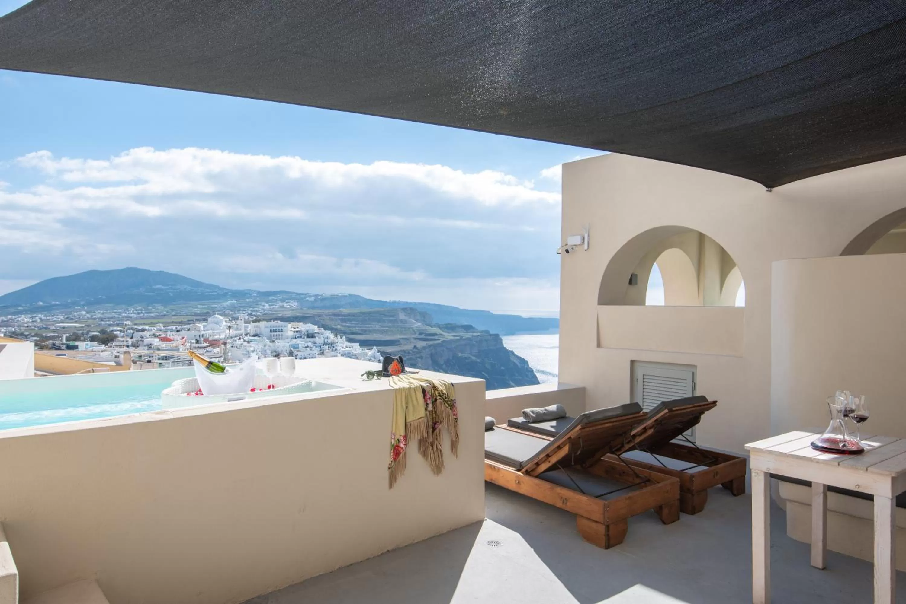 Caldera Cliff Illusion