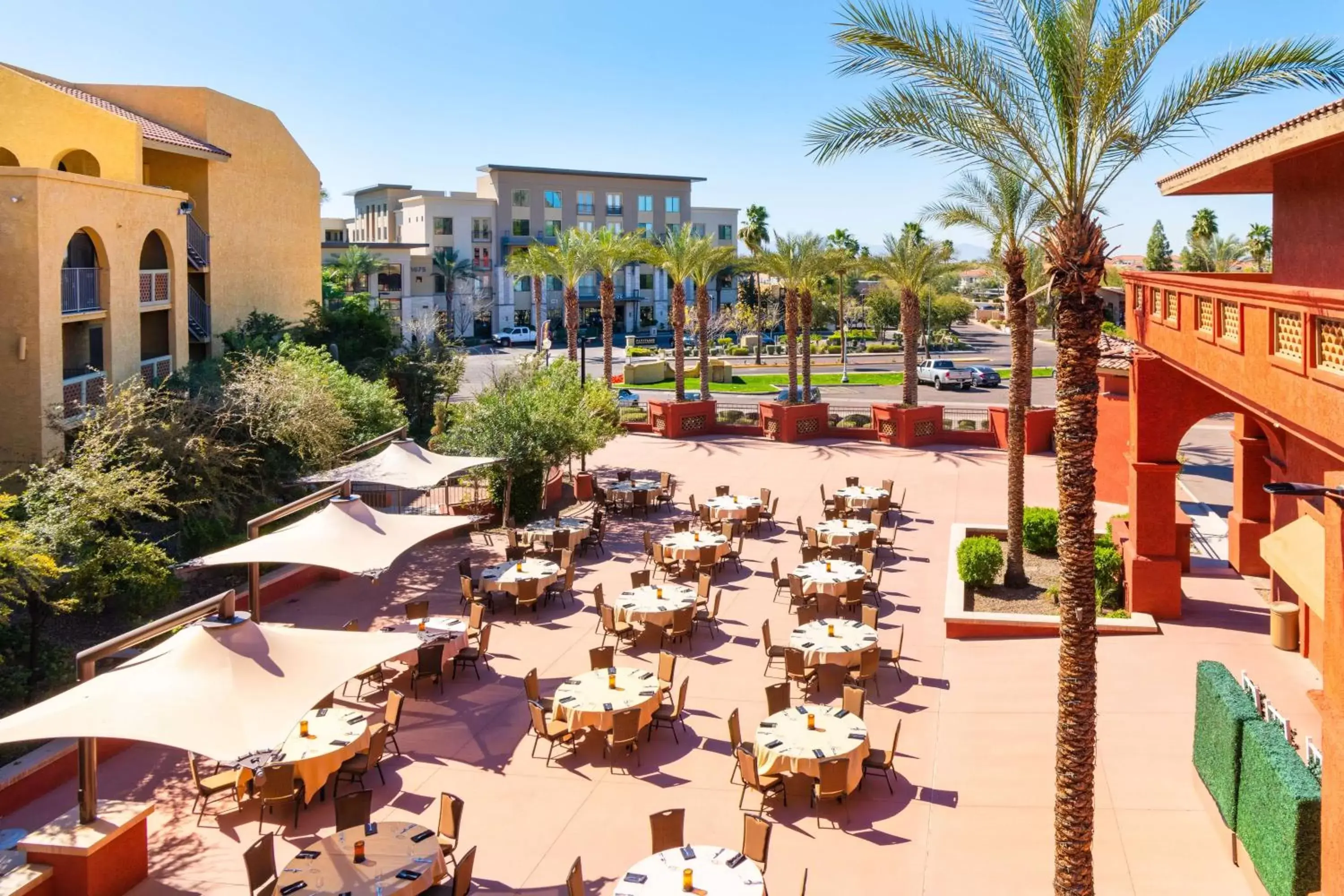 Inner courtyard view in Hilton Phoenix Resort at the Peak - Formerly Pointe Hilton Squaw Peak Resort