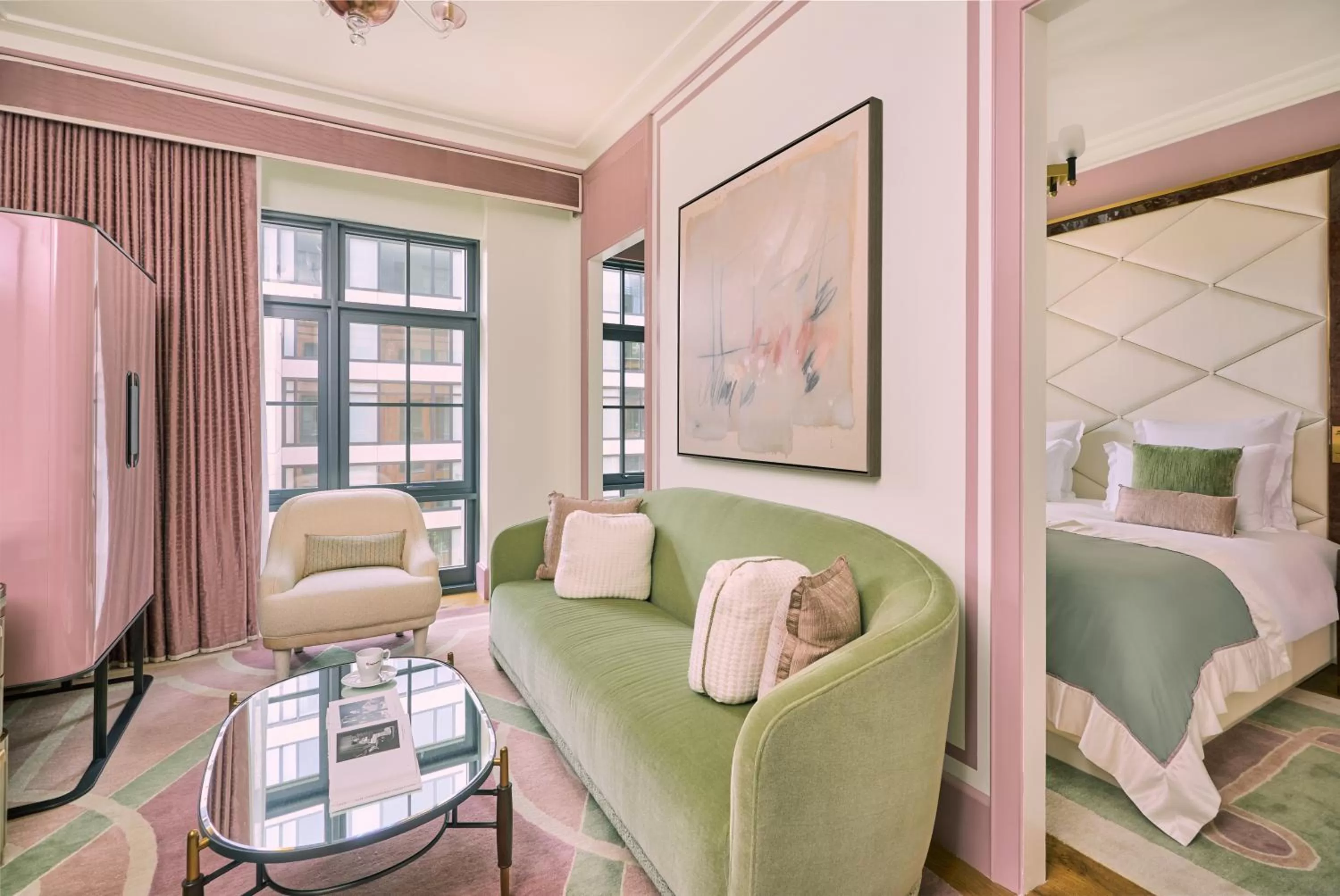 Living room, Bed in Fouquet's New York