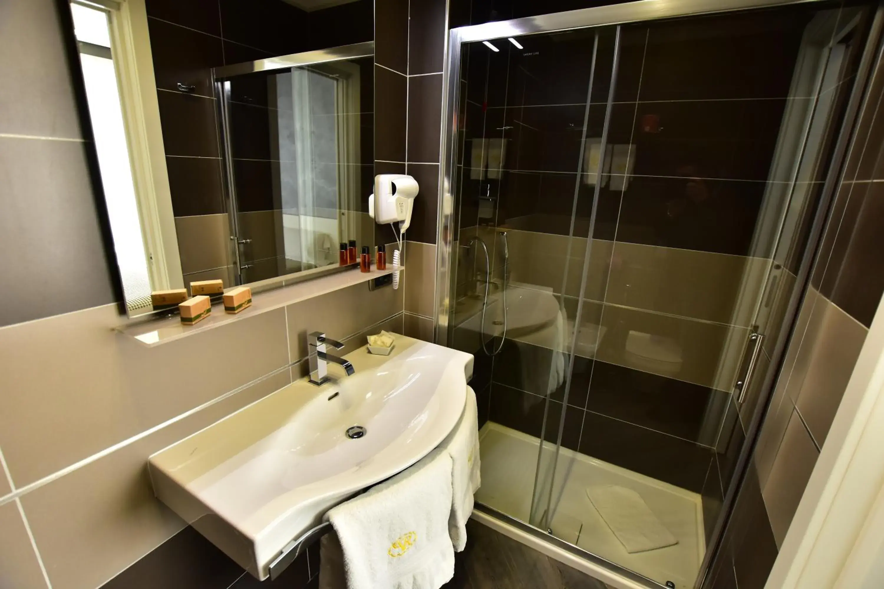 Shower, Bathroom in Palazzo Rosenthal Vesuview Hotel & Resort