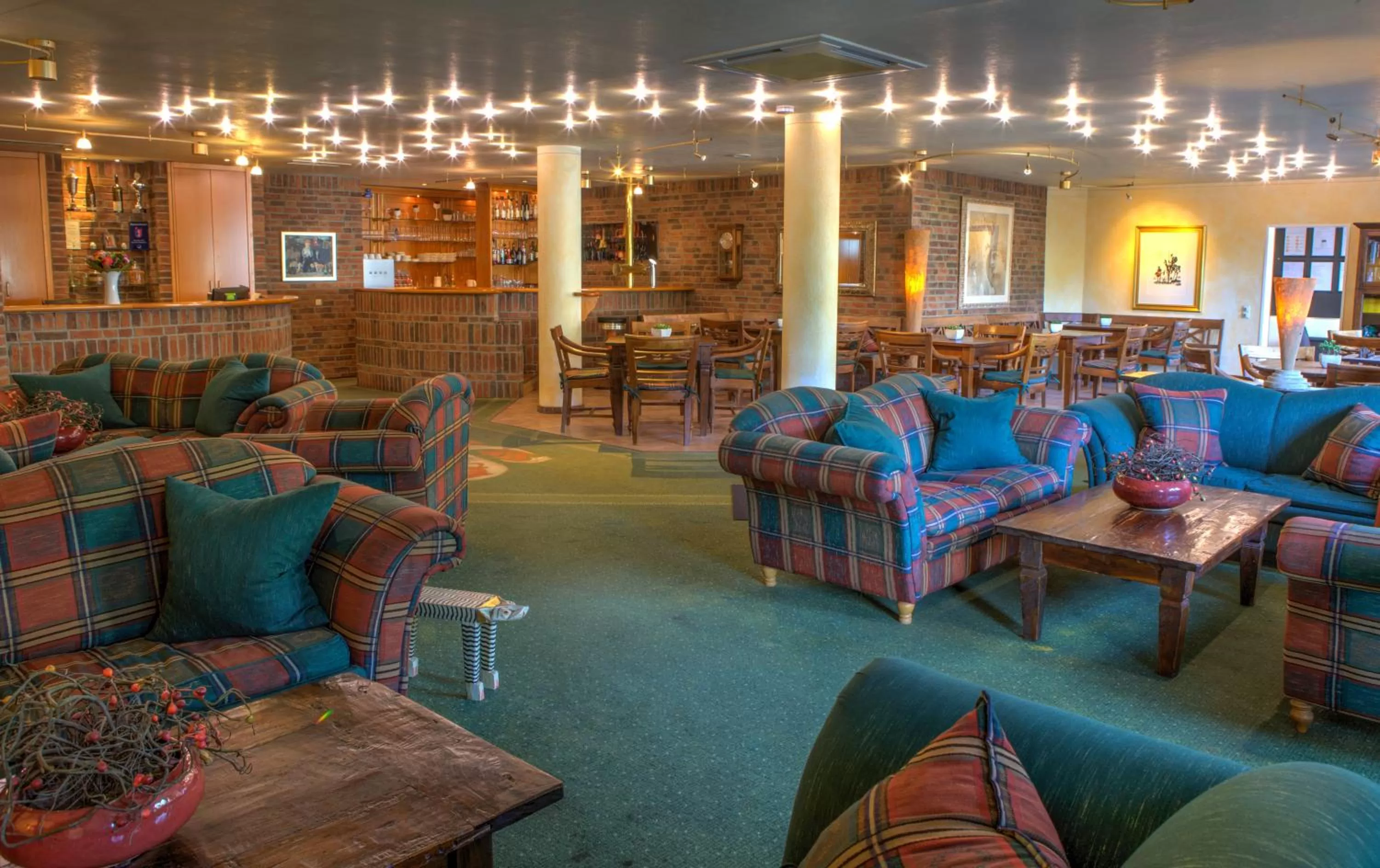 Lounge or bar in Moselromantik Hotel Am Panoramabogen