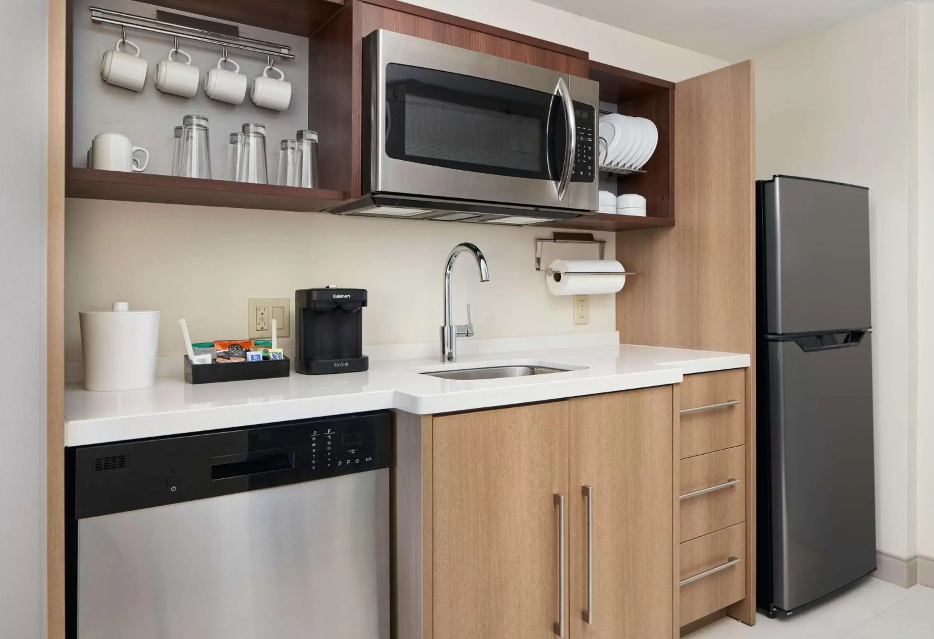 Kitchen or kitchenette, Kitchen/Kitchenette in Home2 Suites By Hilton Palm Bay I 95