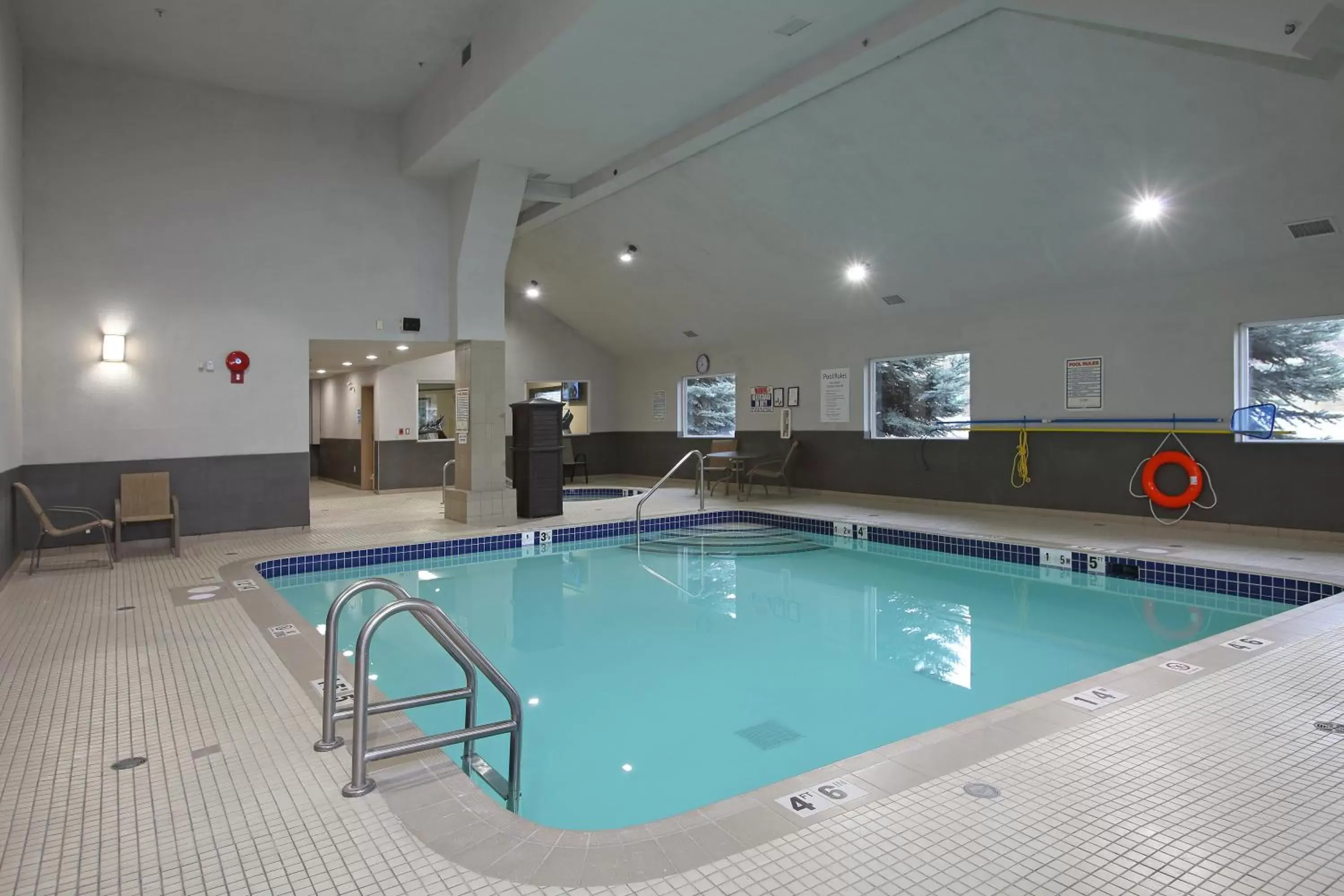 Swimming Pool in Holiday Inn Express Hotel & Suites Vernon, an IHG Hotel