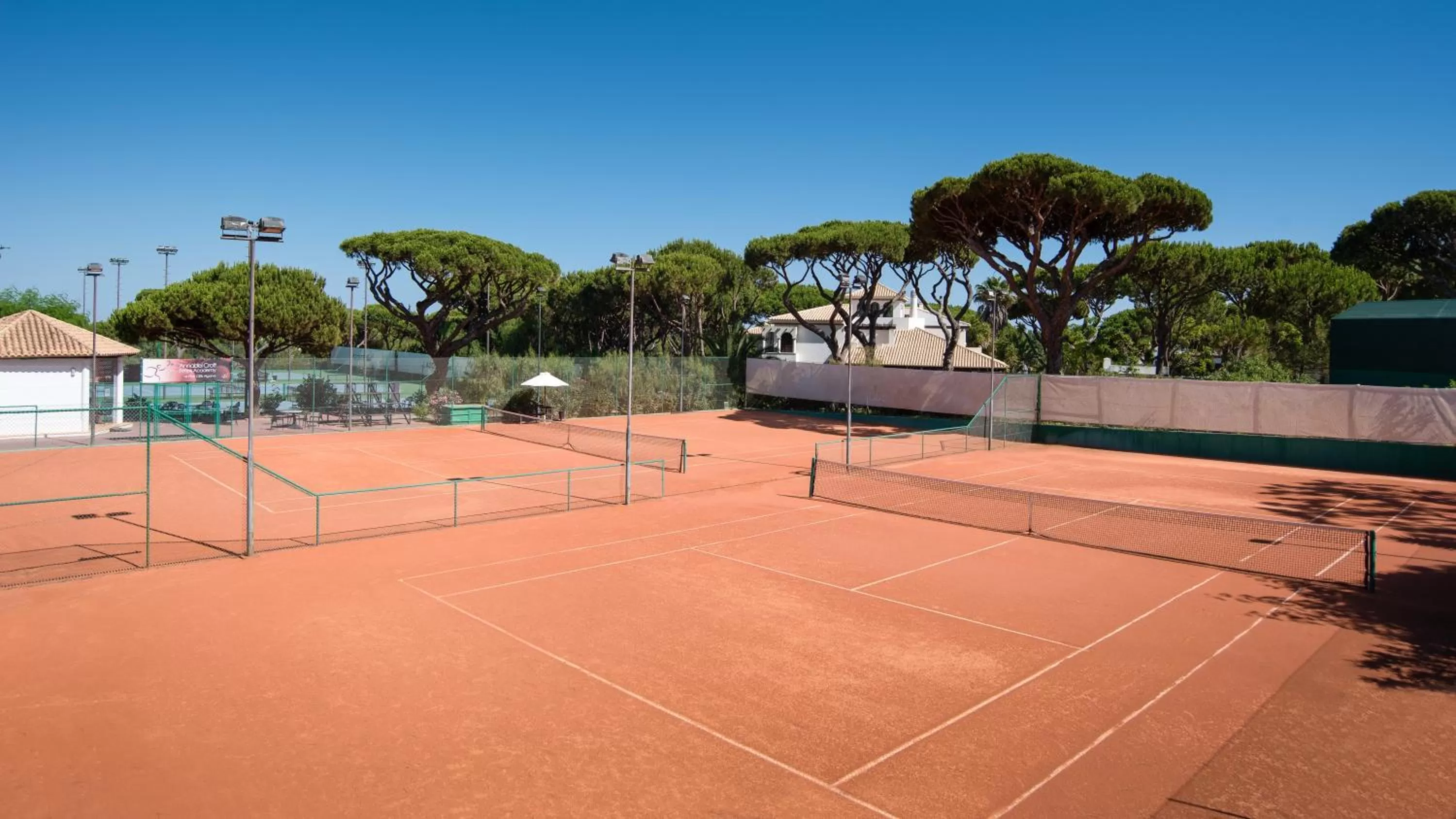 Tennis court in Pine Cliffs Gardens