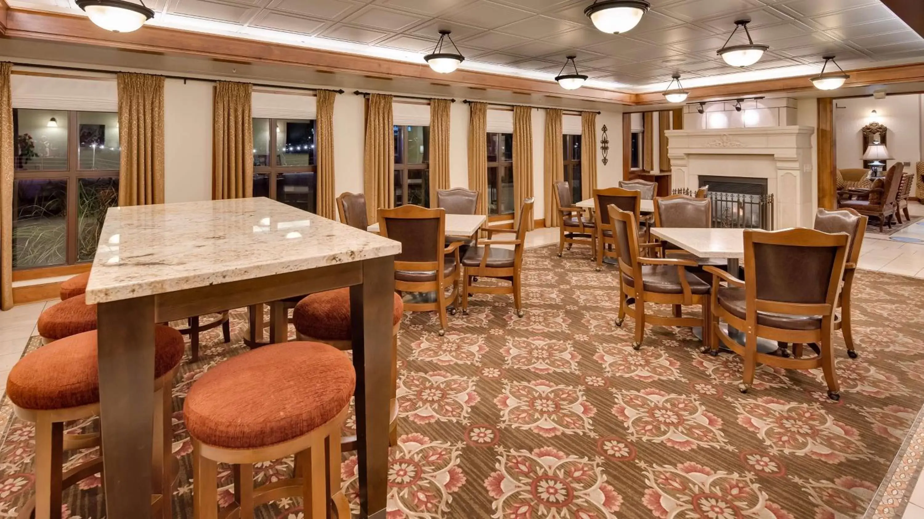 Lobby or reception, Restaurant/Places to Eat in Best Western Plus Greenwell Inn