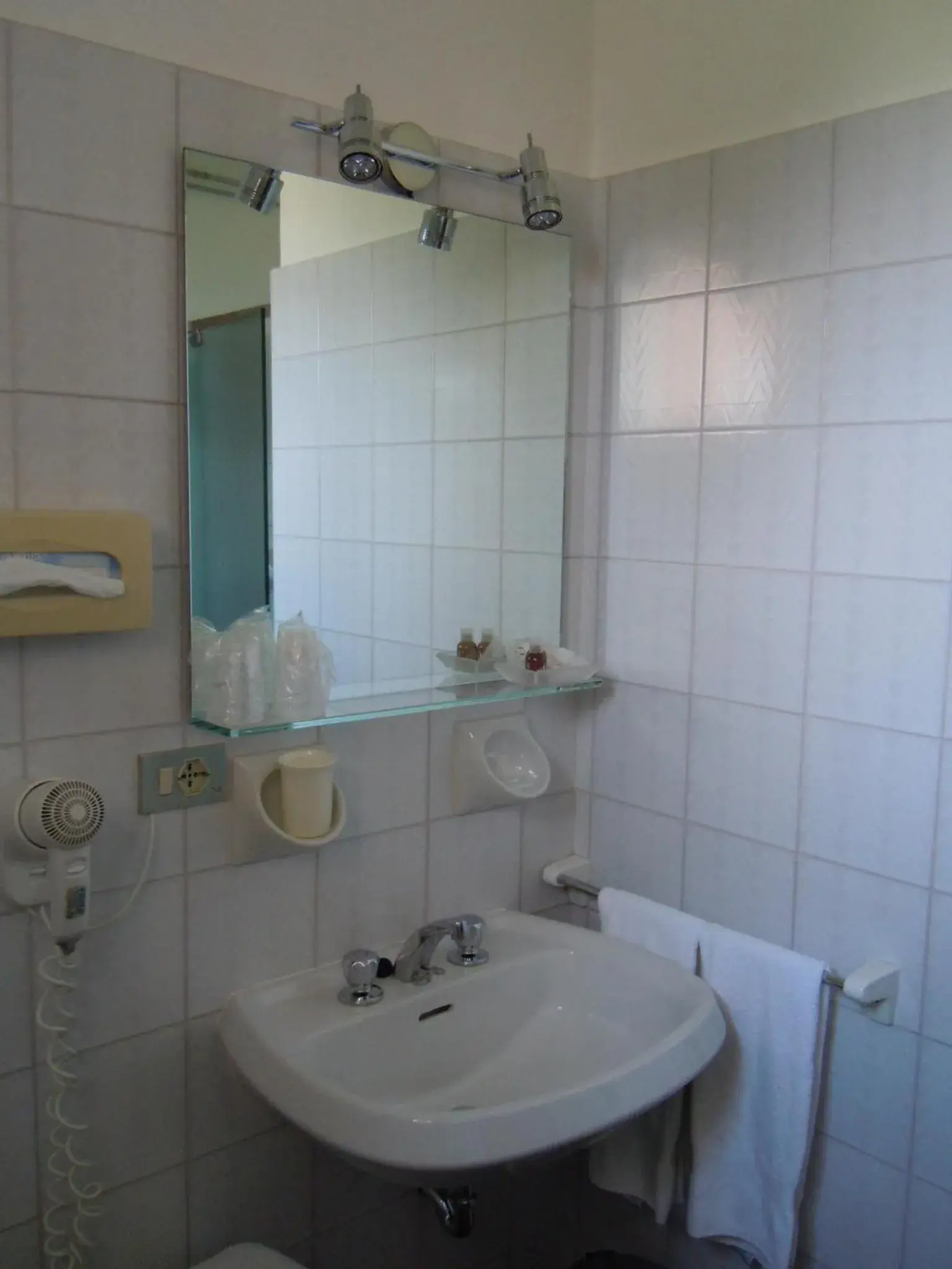 Bathroom in Albergo Bagner