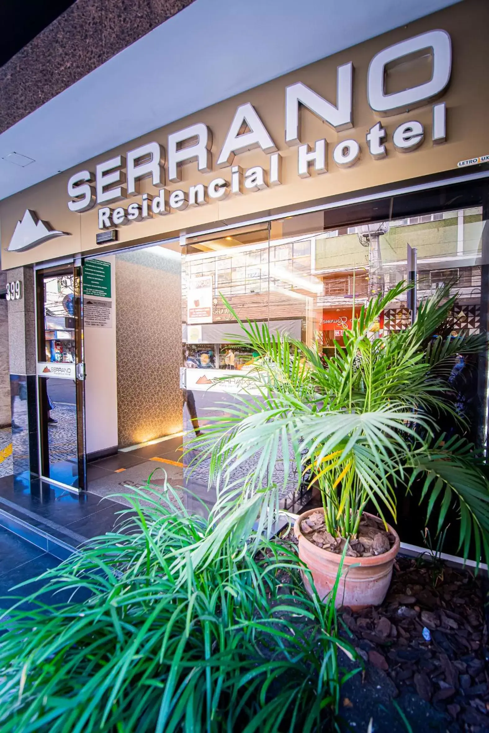 Property Building in Serrano Residencial Hotel