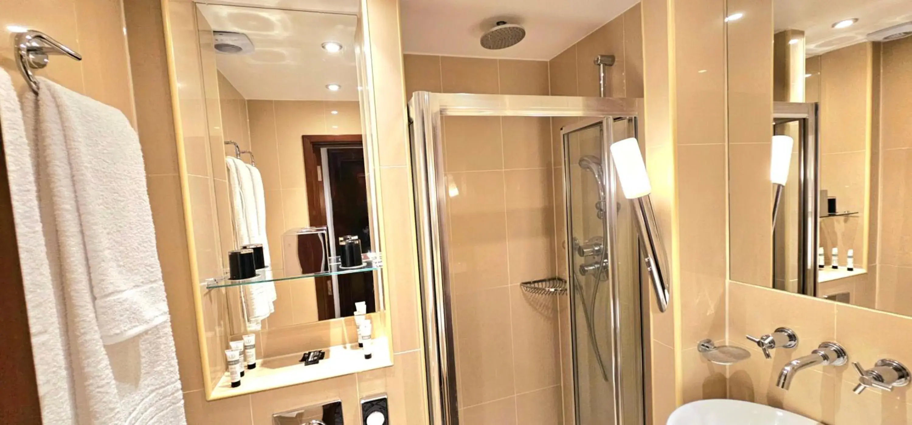 Shower, Bathroom in Hyde Park International - Member of Park Grand London
