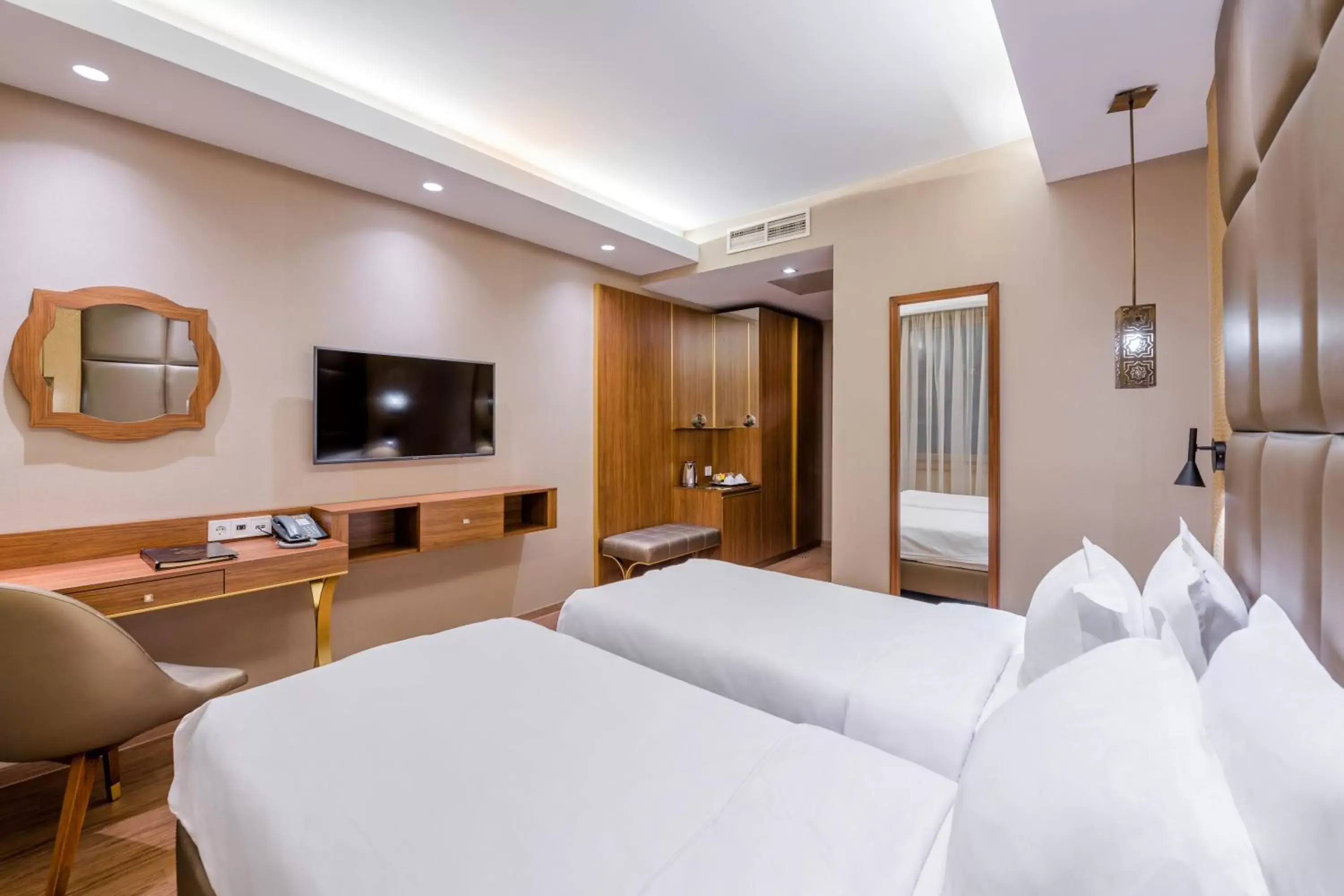 Bedroom, Bed in Continental Hotel Budapest Bedroom, Bed in Continental Hotel Budapest