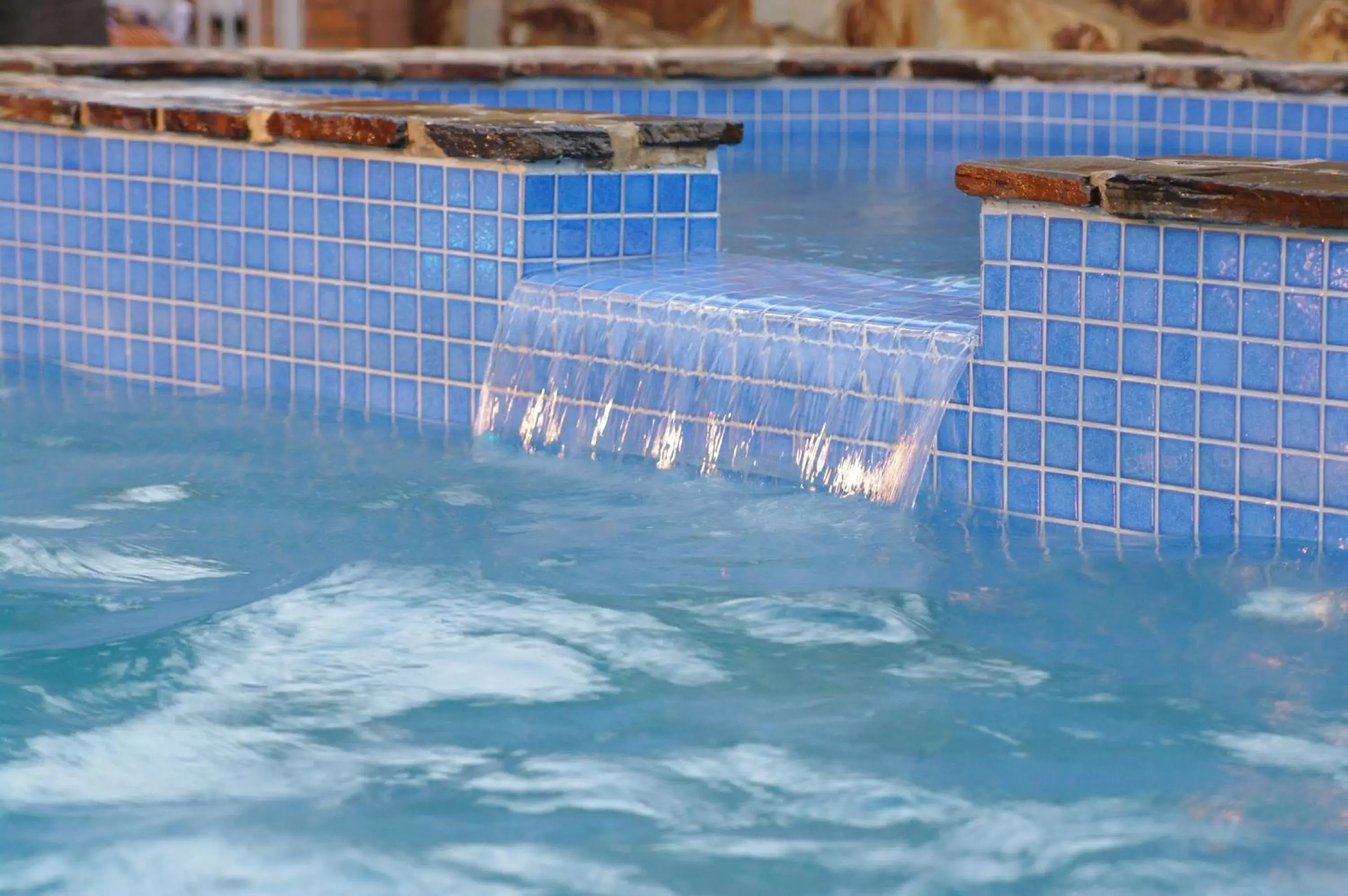 Swimming pool in Adelaide Road Motor Lodge Swimming pool in Adelaide Road Motor Lodge