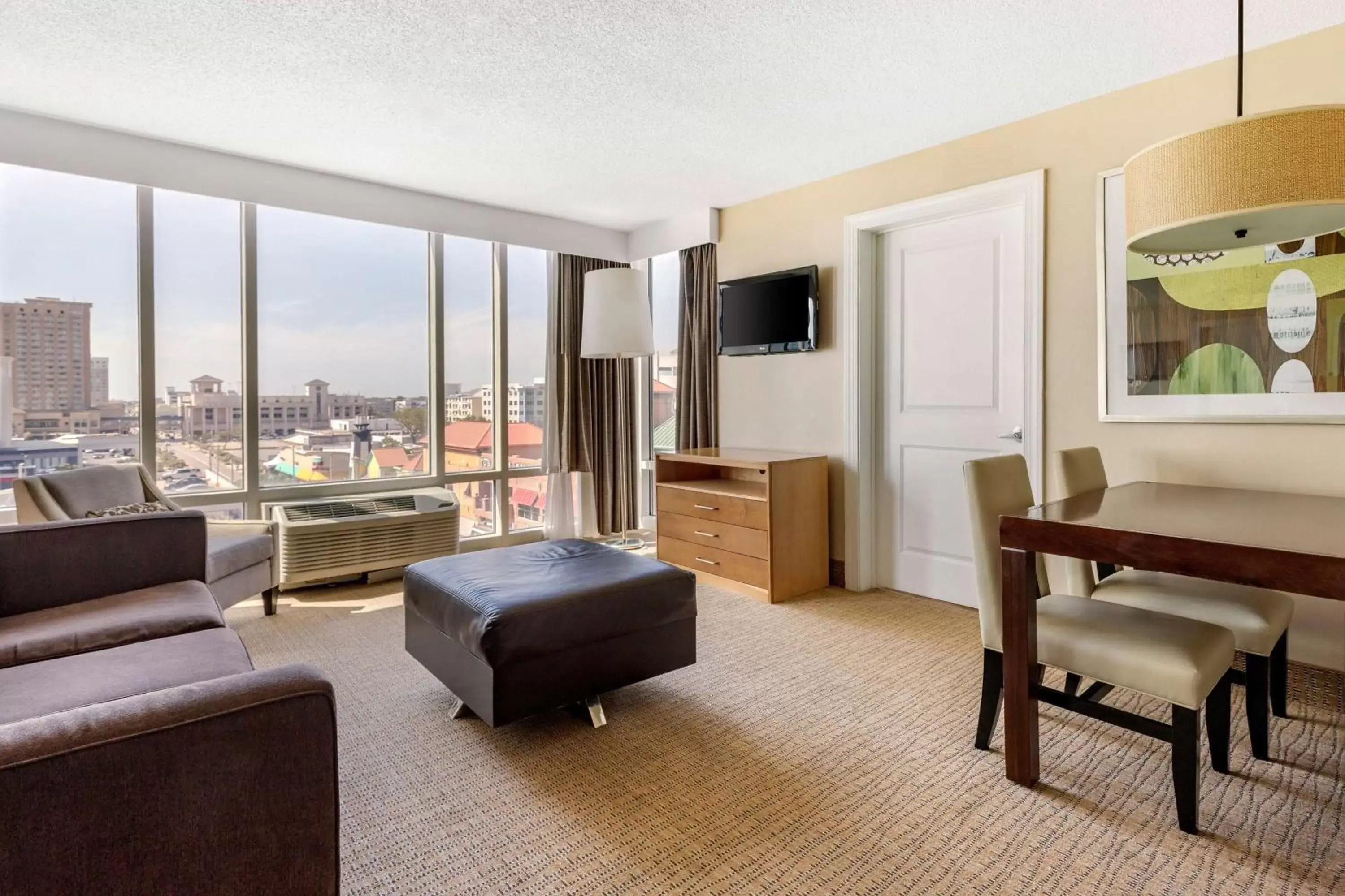 Living room in Hilton Vacation Club Ocean Beach Club Virginia Beach