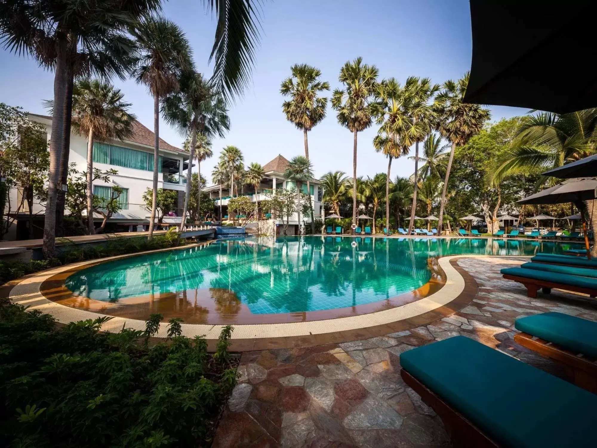 Swimming Pool in Bann Pantai Resort