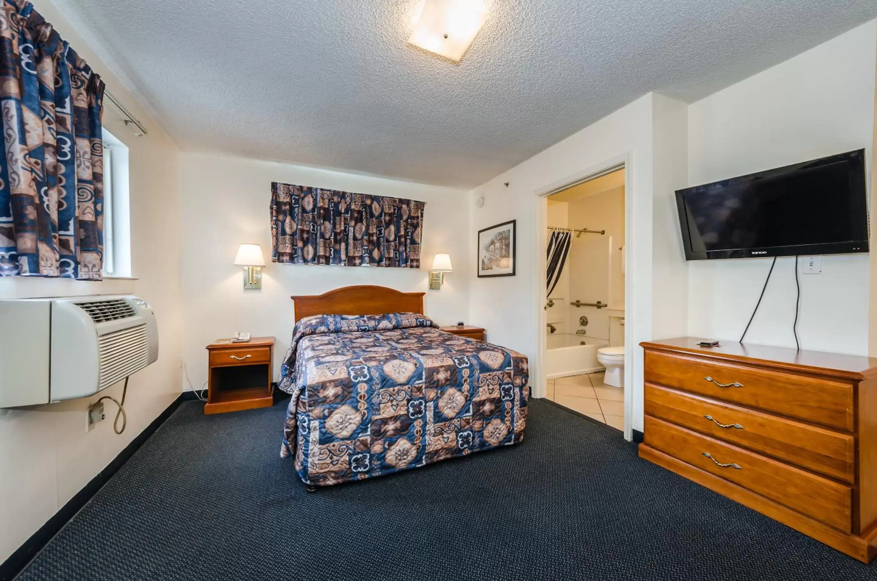 Bedroom, Bed in Tampa Bay Extended Stay Hotel
