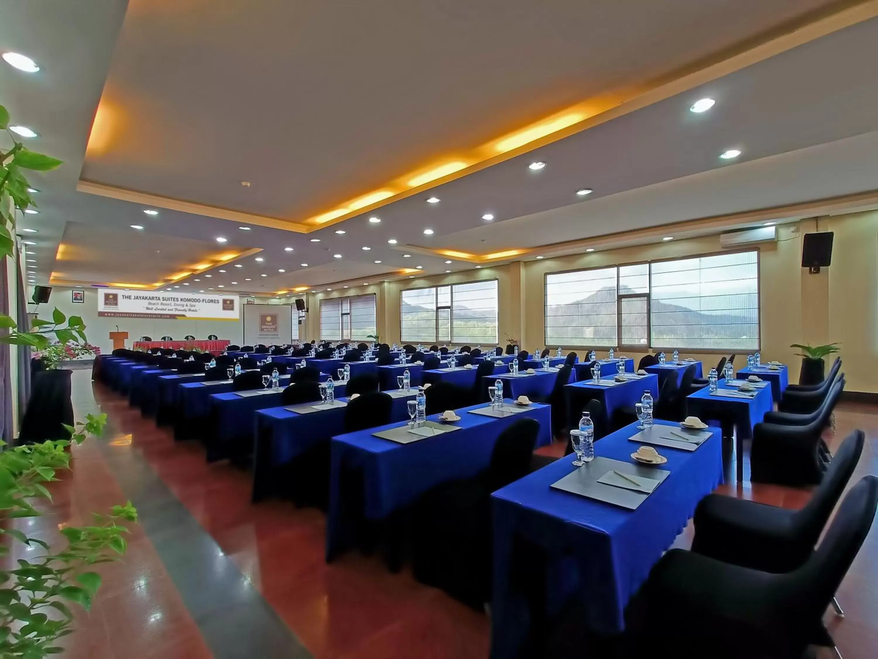 Meeting/conference room in The Jayakarta Suites Komodo Flores