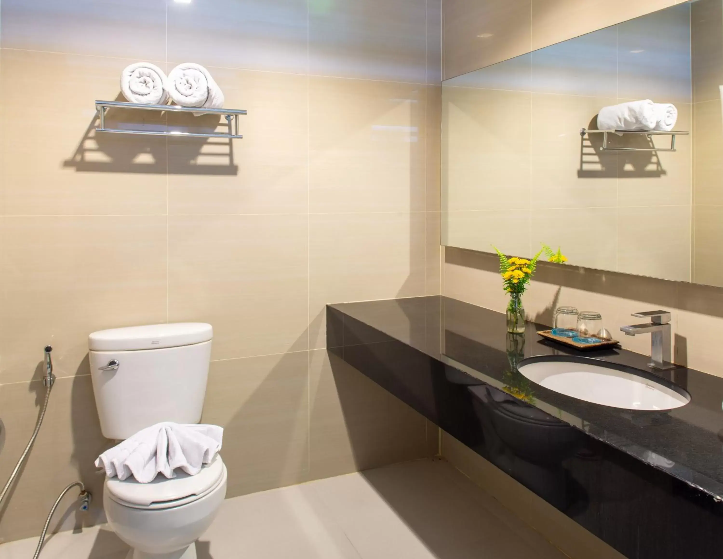 Bathroom in Mida Hotel Don Mueang Airport
