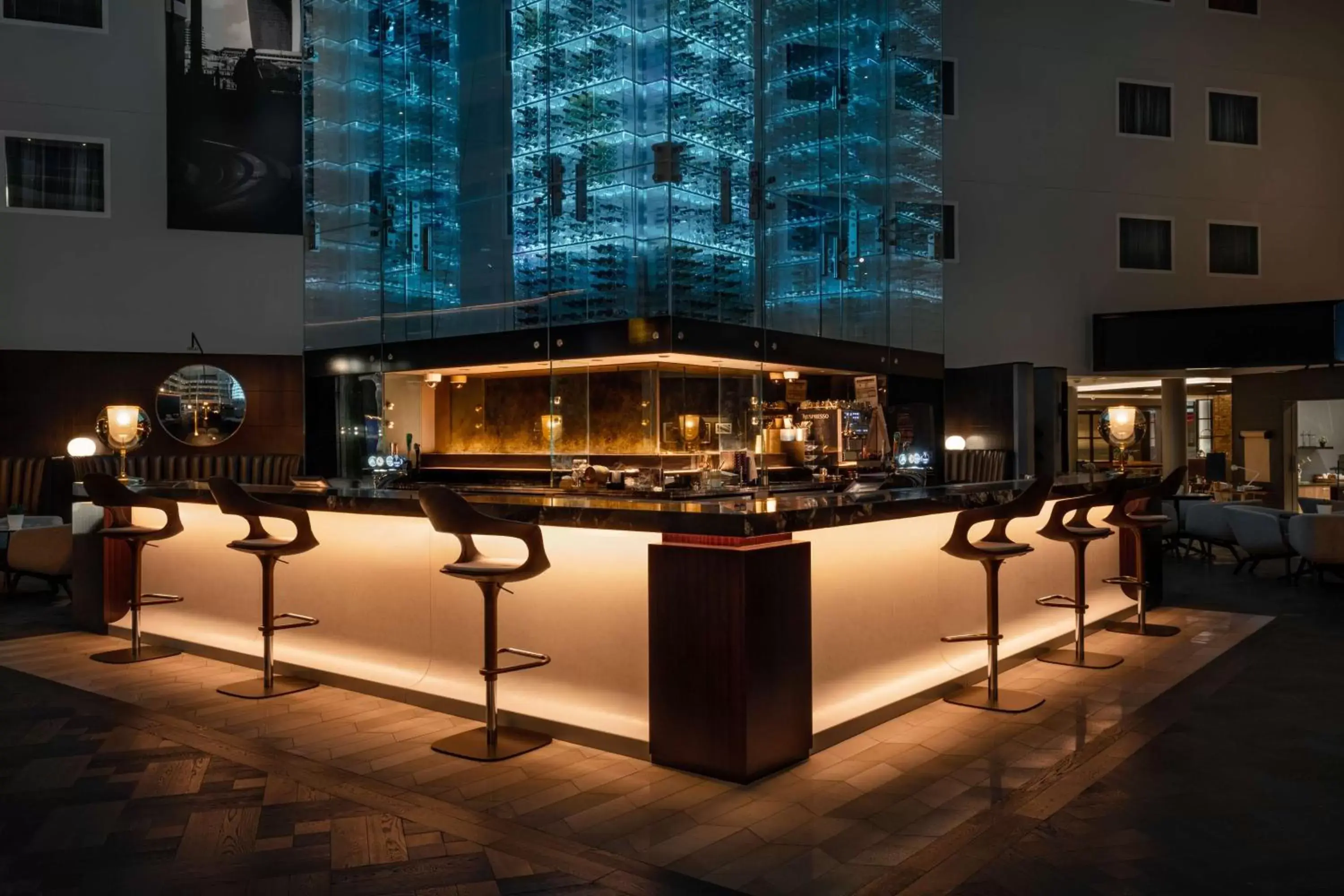 Lounge or bar in Radisson Blu Hotel London Stansted Airport